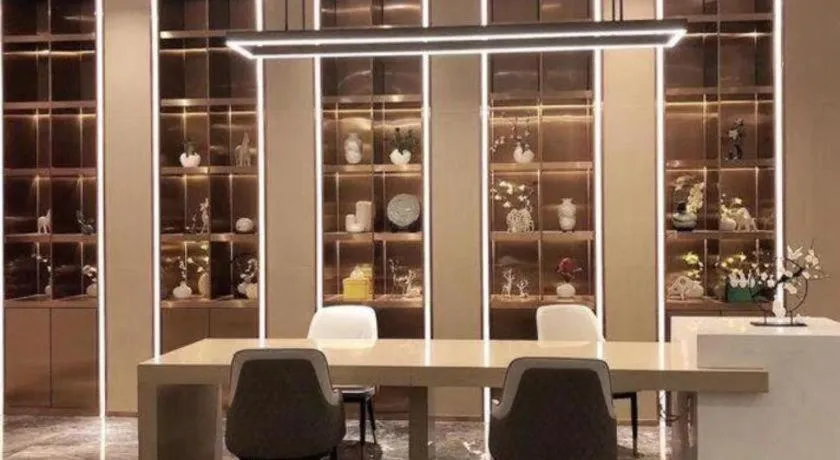 Lavande Hotel Shenzhen Dongmen Shuibeicuizhu Metro Station