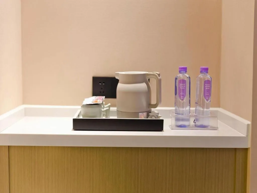 Lavande Hotel Shenzhen Dongmen Shuibeicuizhu Metro Station