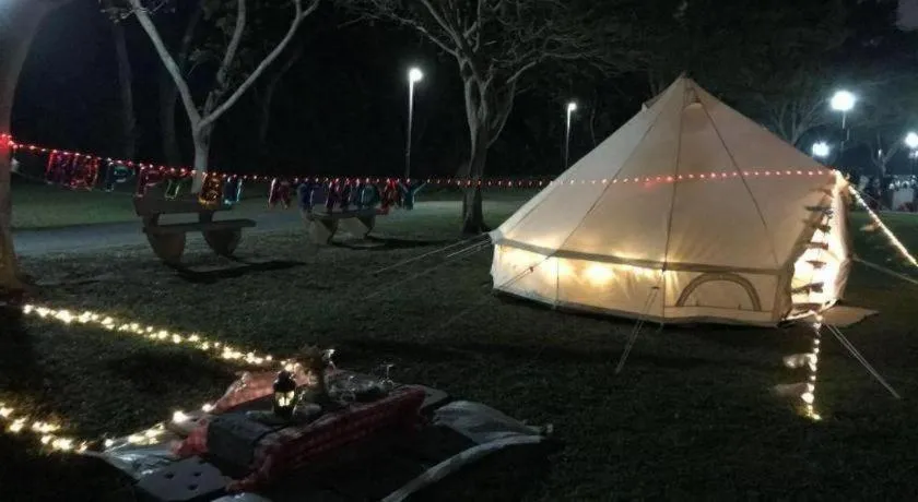 Glamping kaki singapore-Standard medium bell tent