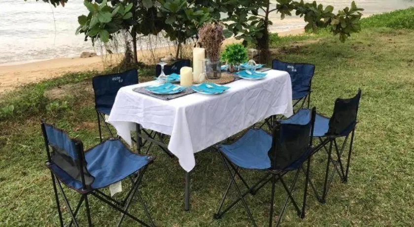 Glamping kaki singapore-Standard medium bell tent