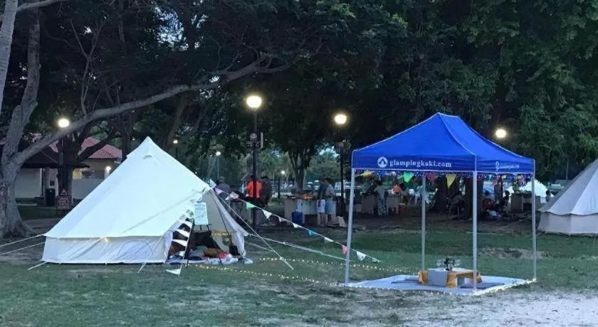 Glamping kaki singapore-Standard medium bell tent