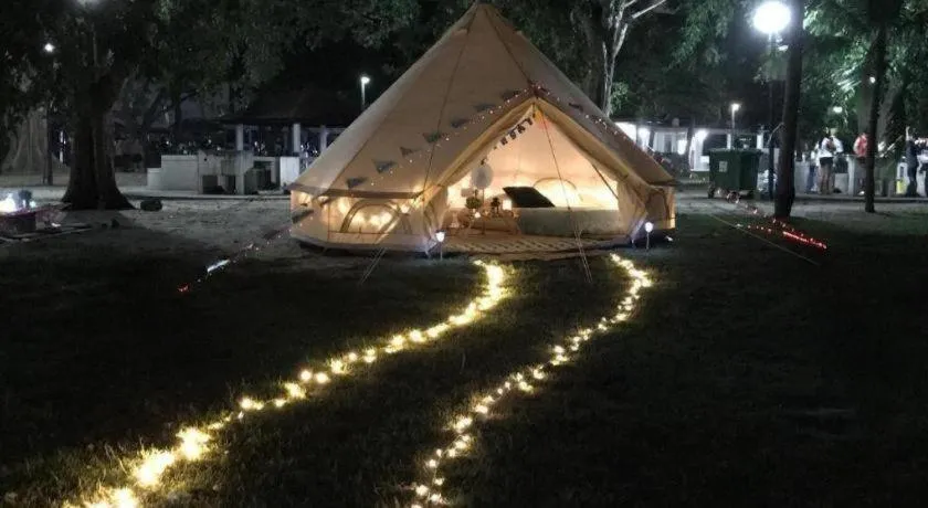 Glamping kaki singapore-Standard medium bell tent