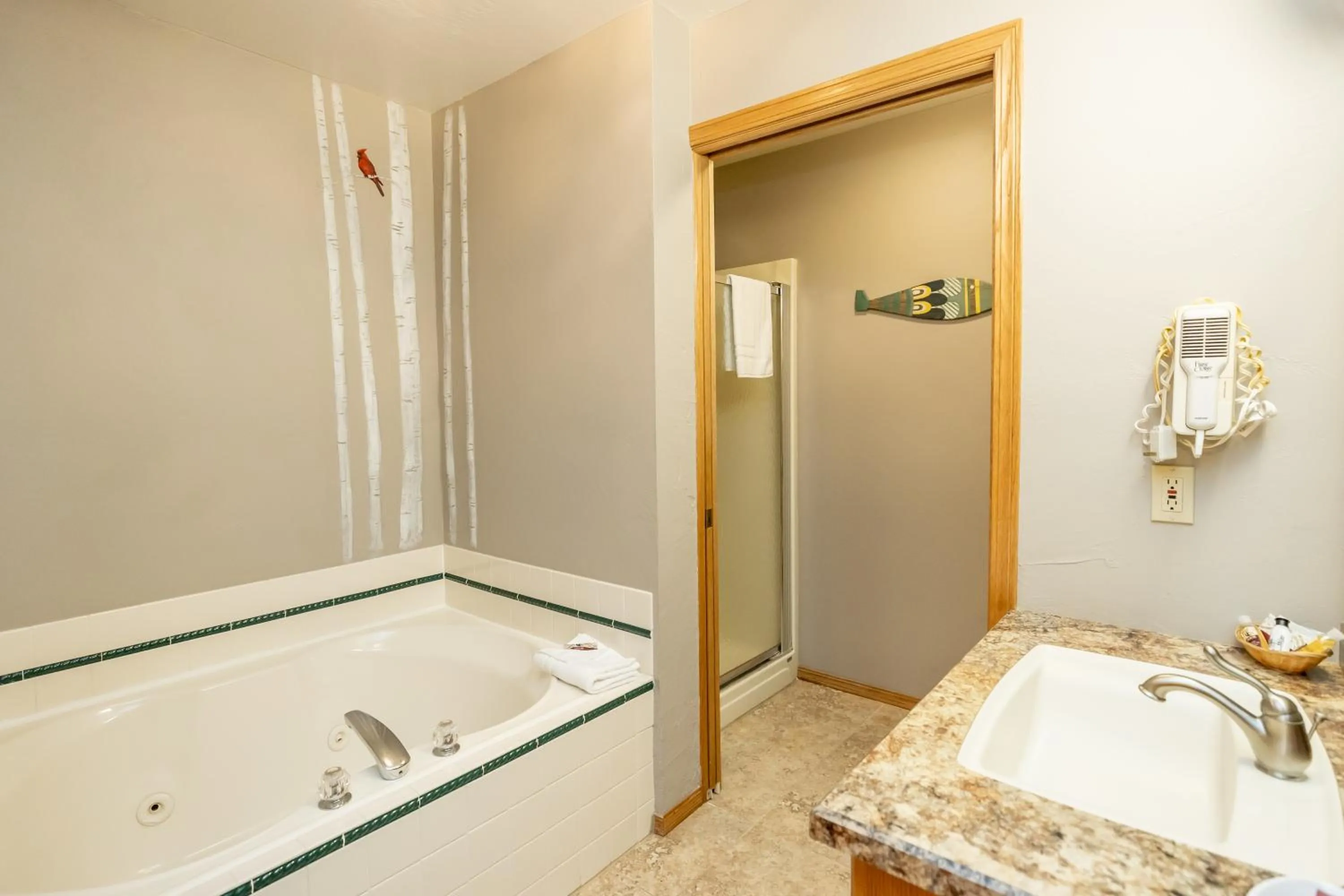 Bath in Westwood Shores Waterfront Resort