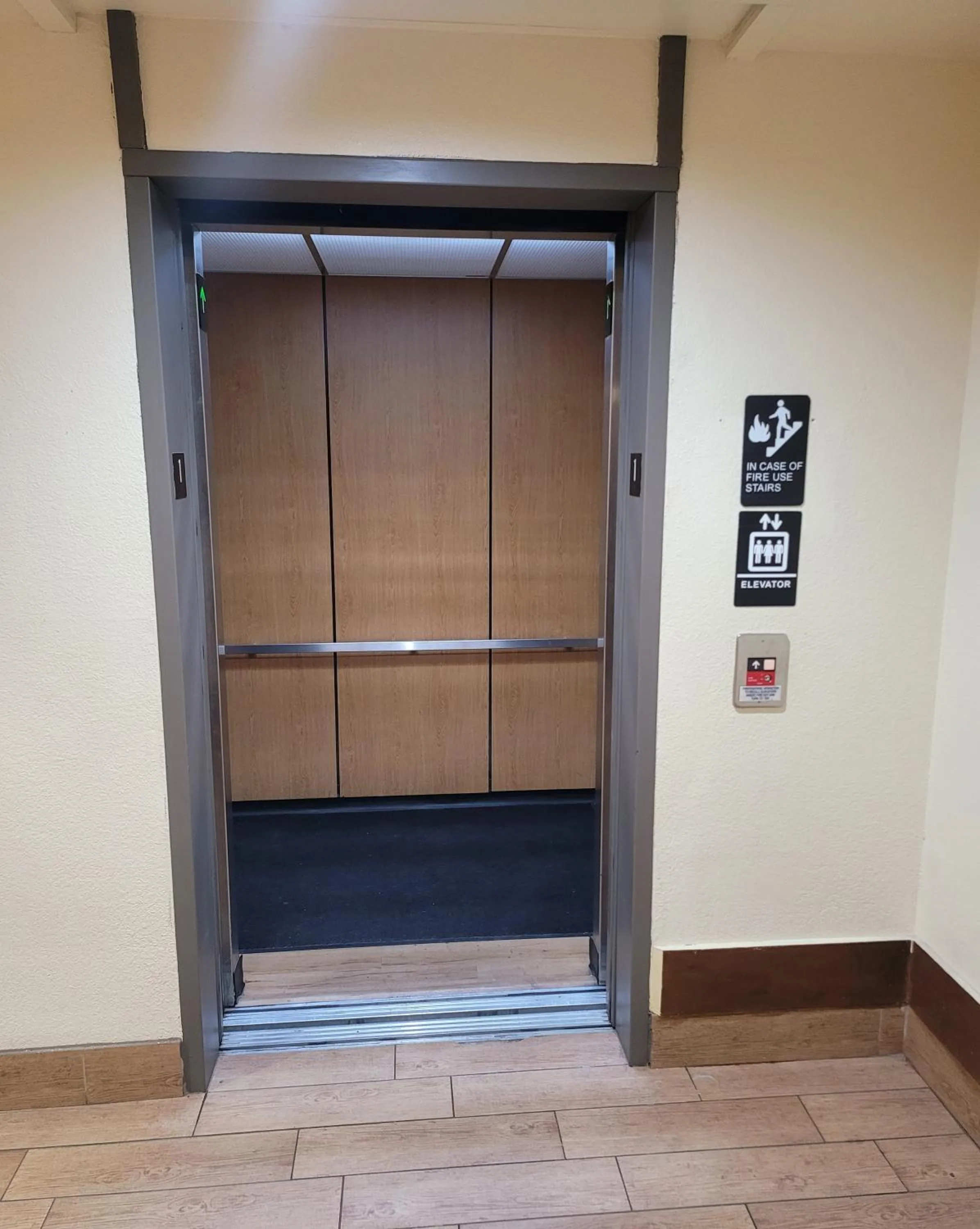 Super 8 by Wyndham Show Low