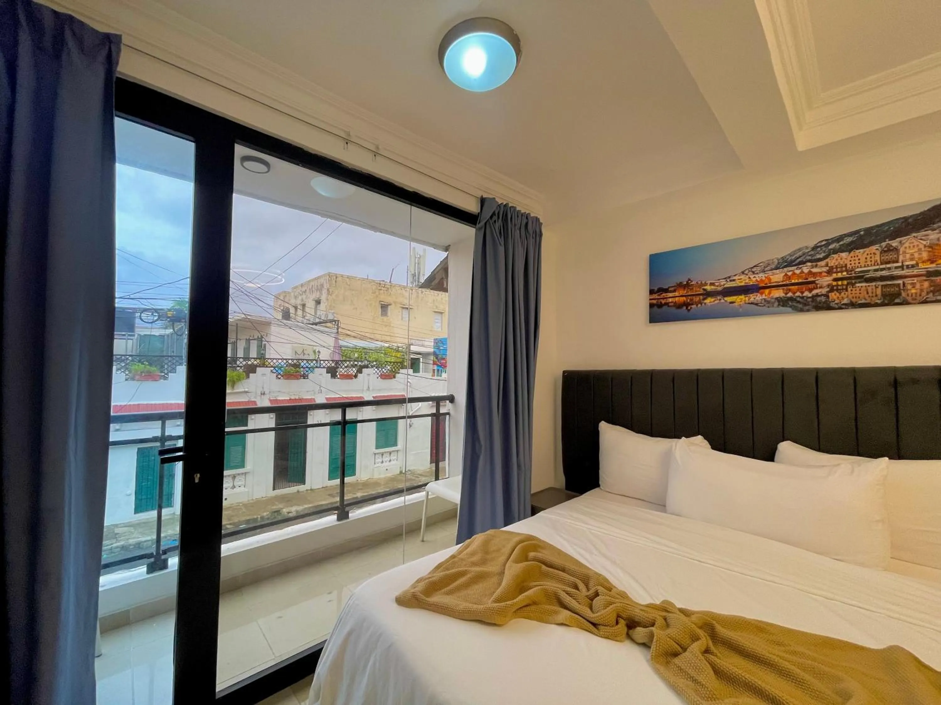 Balcony/Terrace, Bed in RIG Puerto Malecón