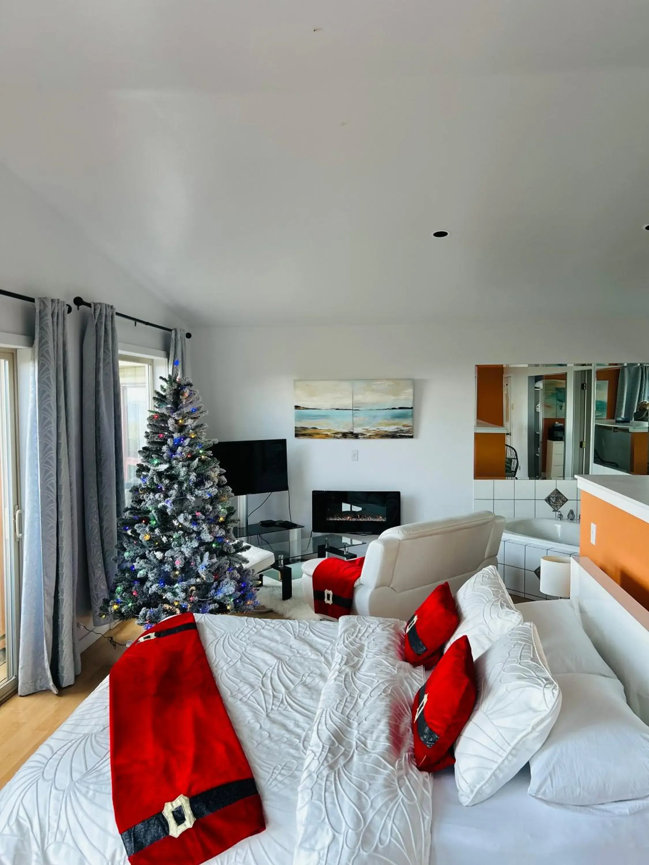 Entire Superior Suite with Sea View in Armand Heights Entire Superior Suite with Sea View in Armand Heights