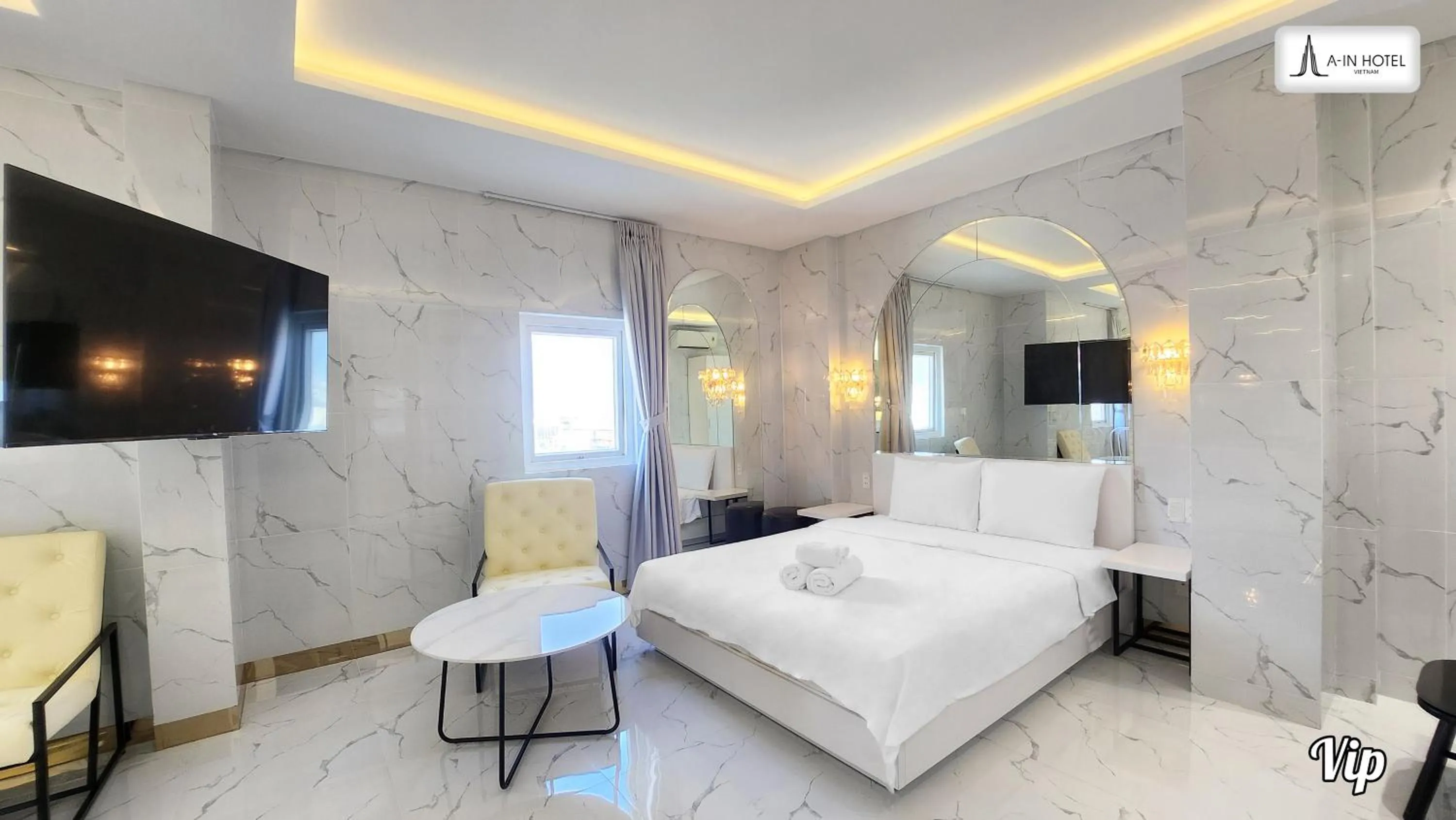 Bedroom, Bed in A In Hotel Atistar