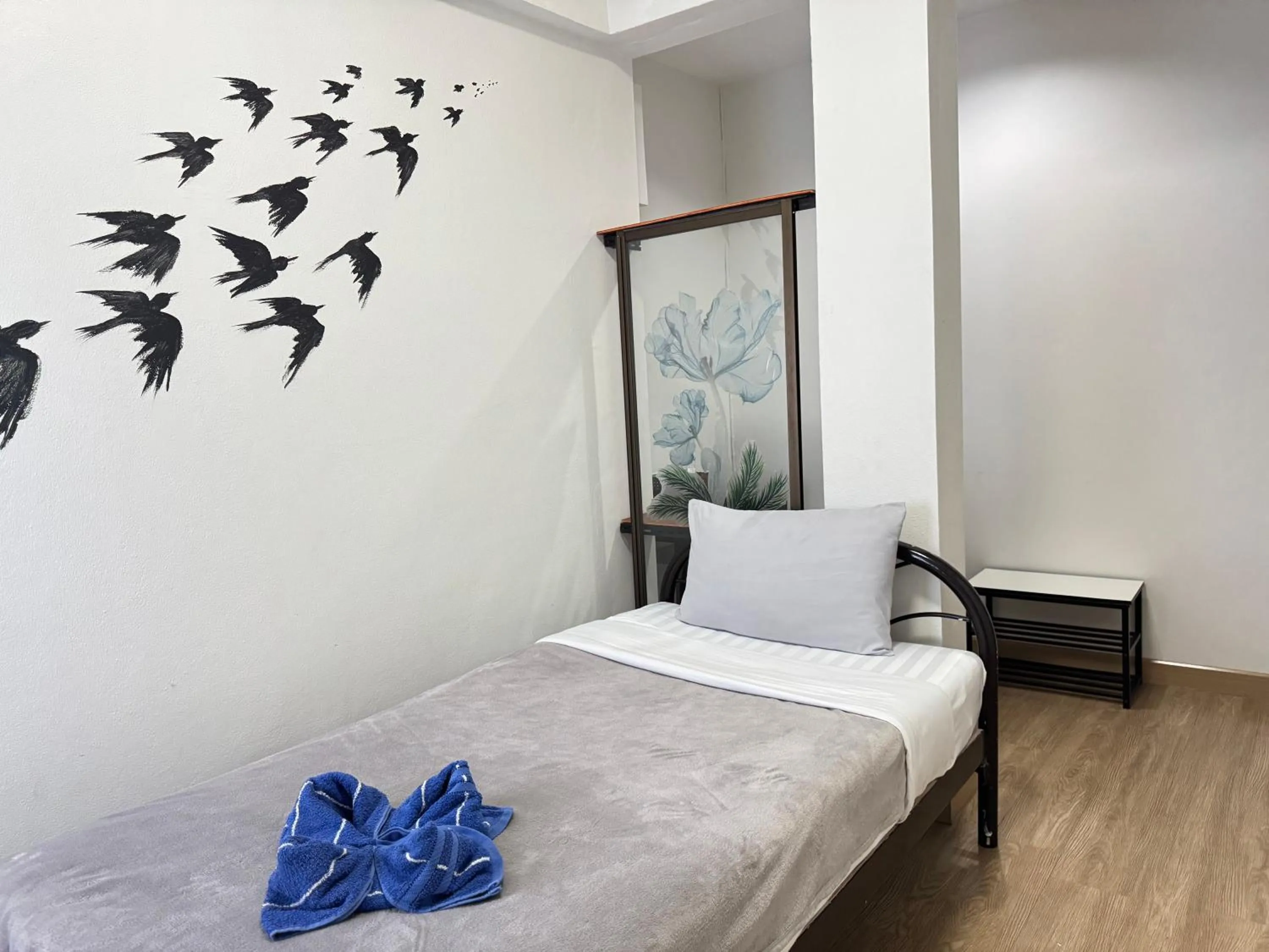 Bedroom, Bed in Collection O Centre Place