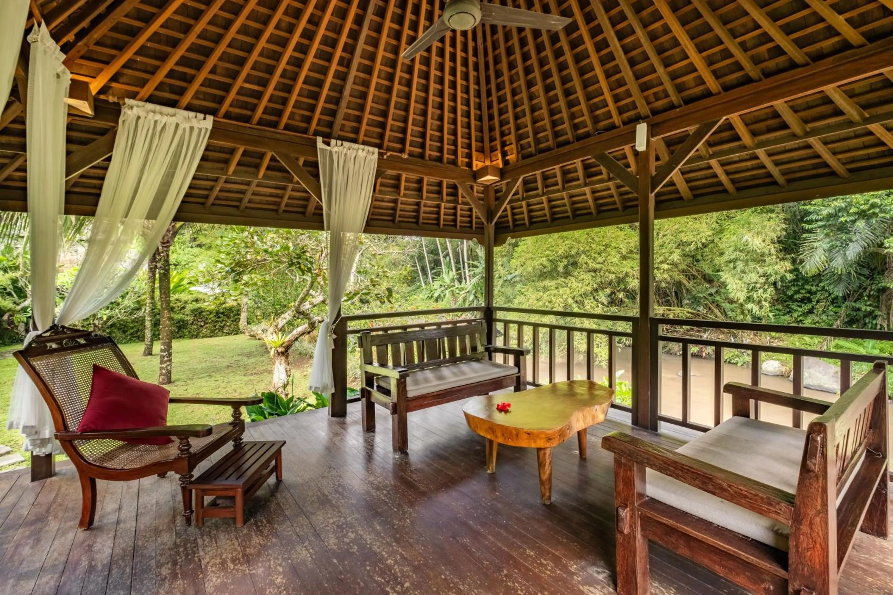 Spa and wellness centre/facilities in Semana Residences by Cove