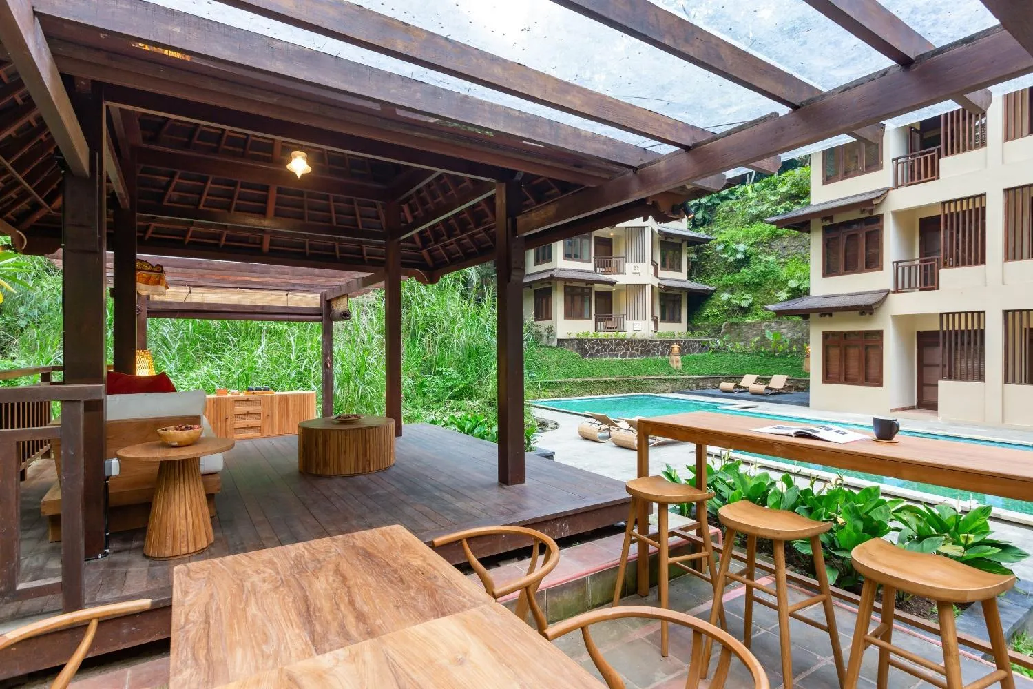 Patio in Semana Residences by Cove