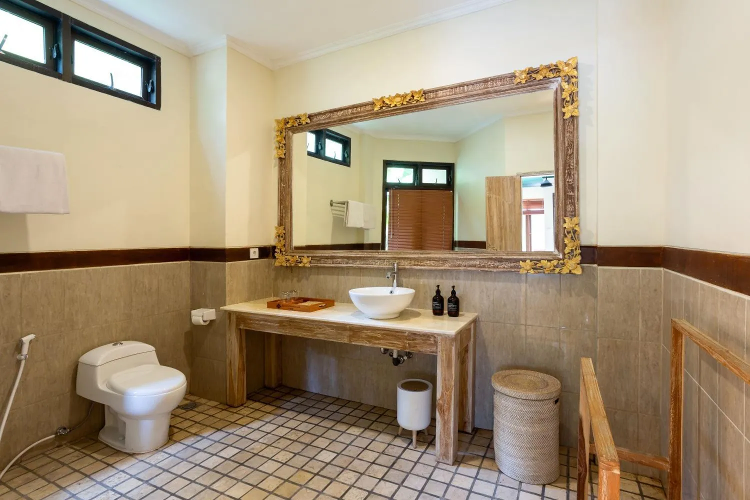 Bathroom in Semana Residences by Cove