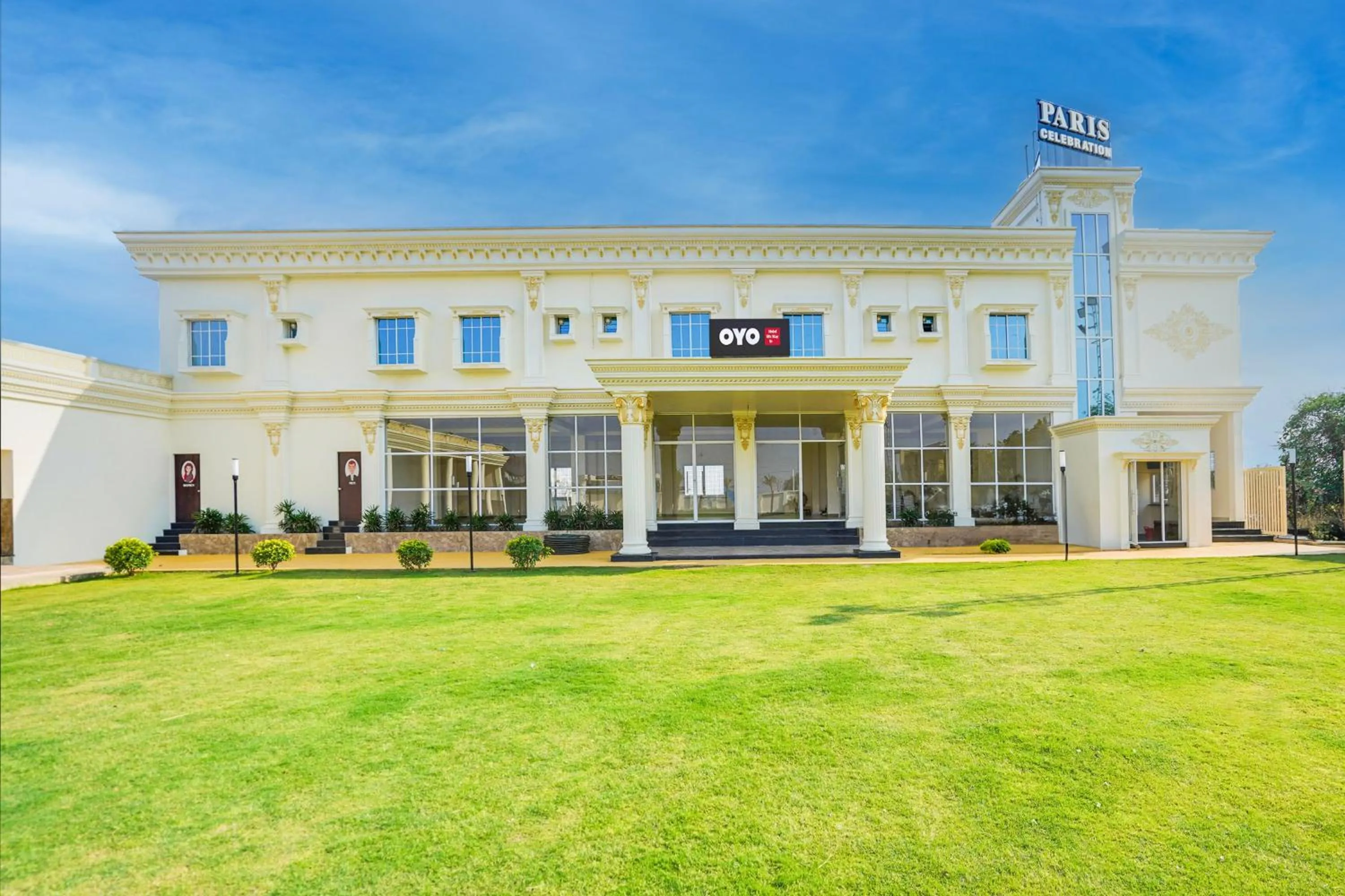 Facade/entrance in Hotel O UTS STAY IN