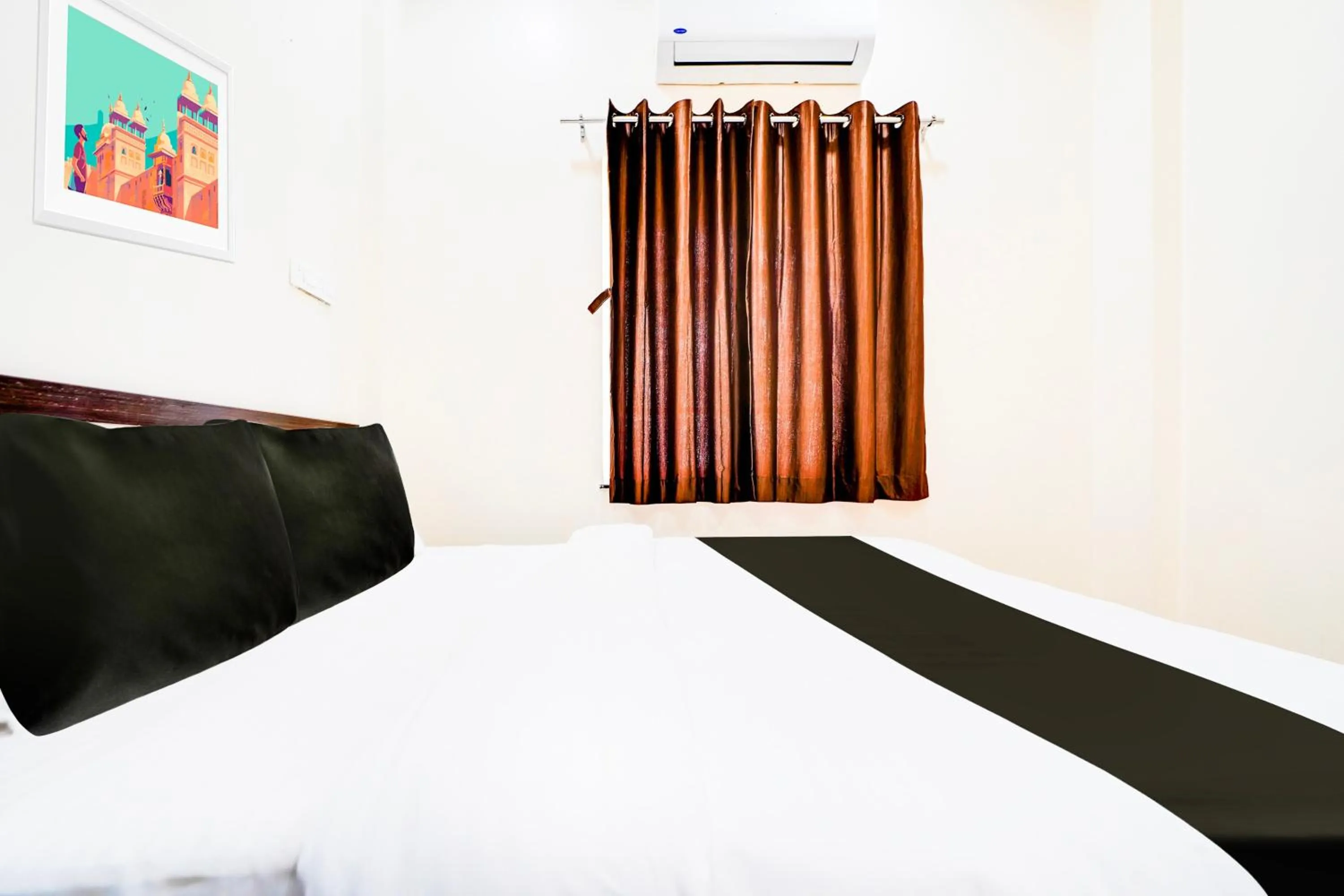 Bedroom, Bed in Hotel O UTS STAY IN