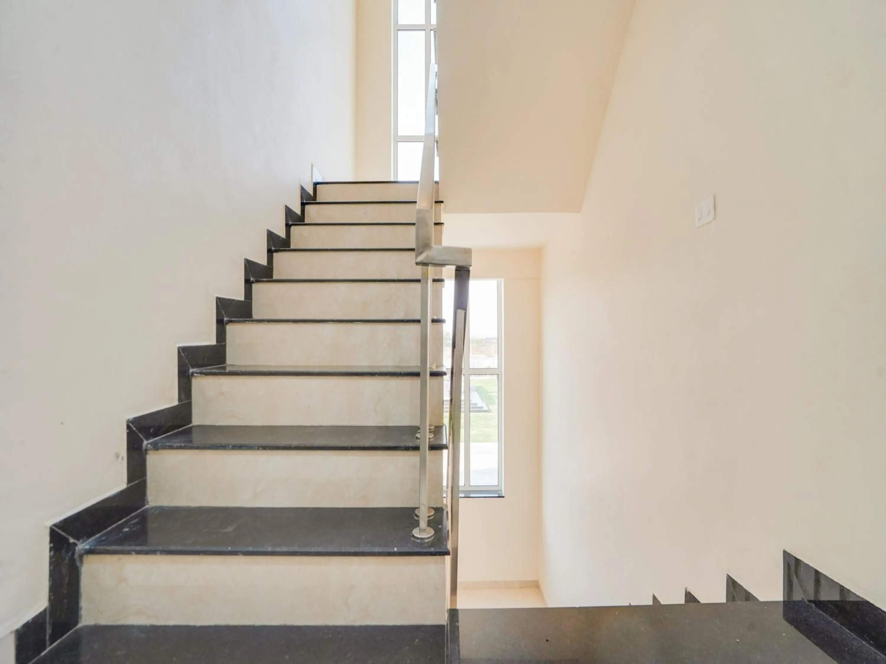 Lobby or reception in Hotel O UTS STAY IN