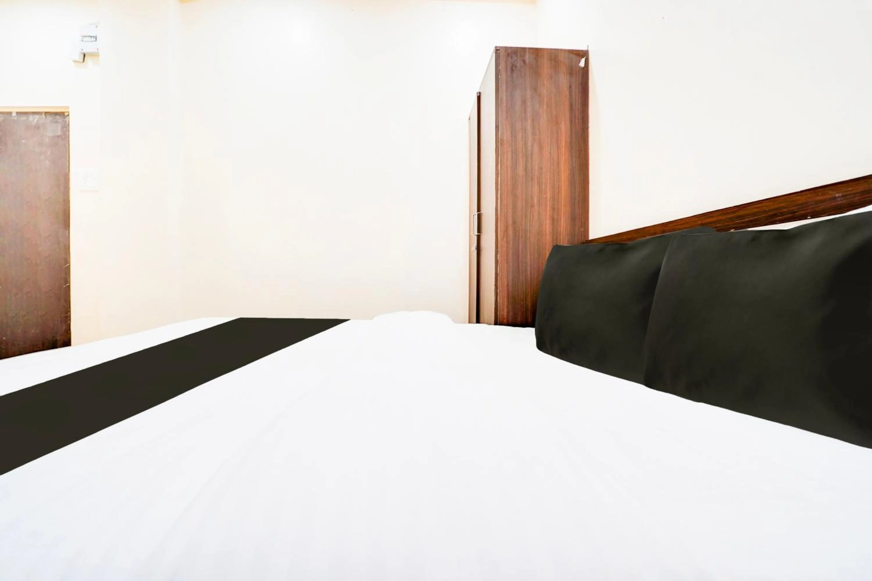 Bedroom, Bed in Hotel O UTS STAY IN