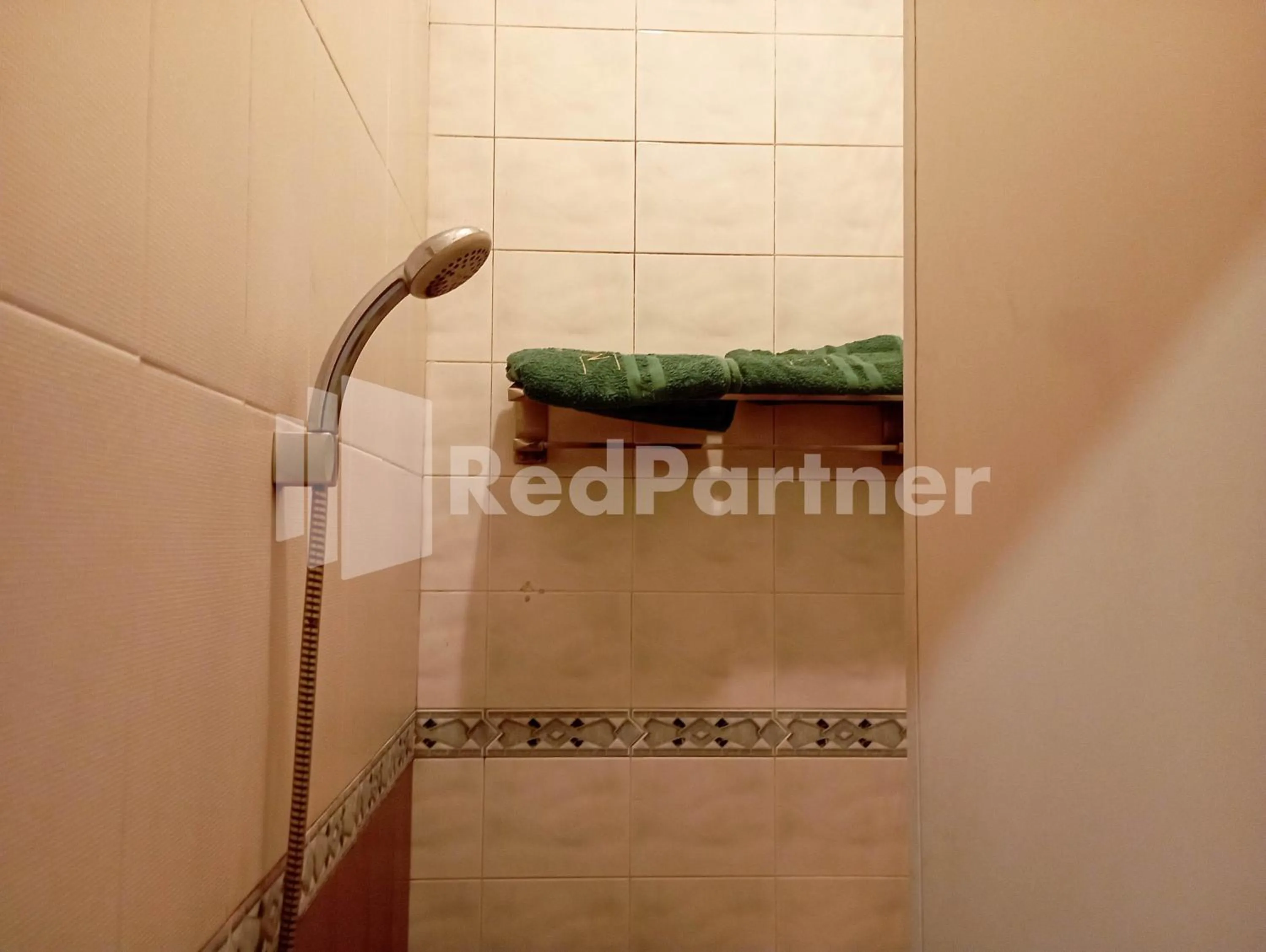 Bathroom in Nillo Hotel Kebumen Mitra RedDoorz