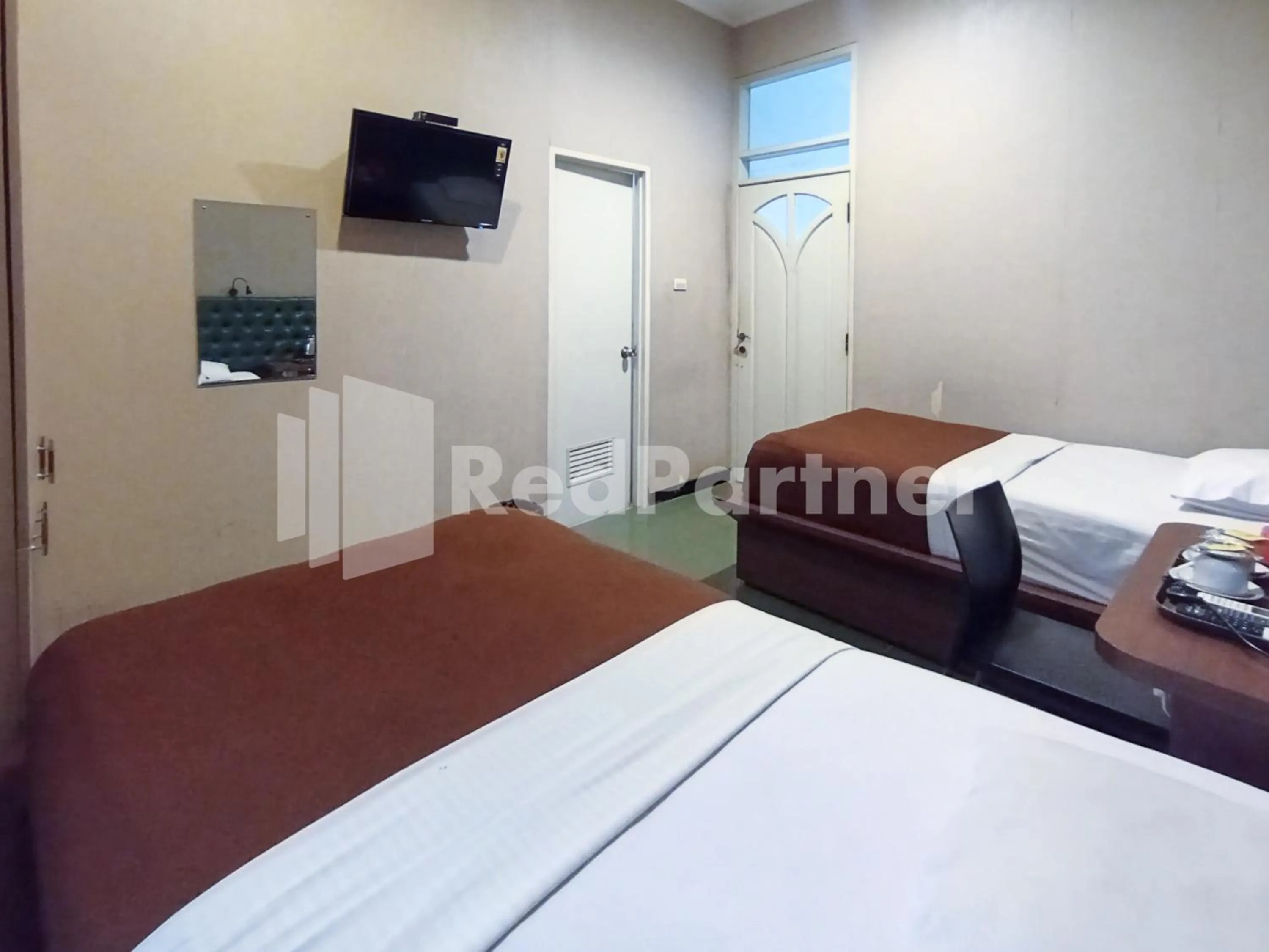 Bedroom, Bed in Nillo Hotel Kebumen Mitra RedDoorz