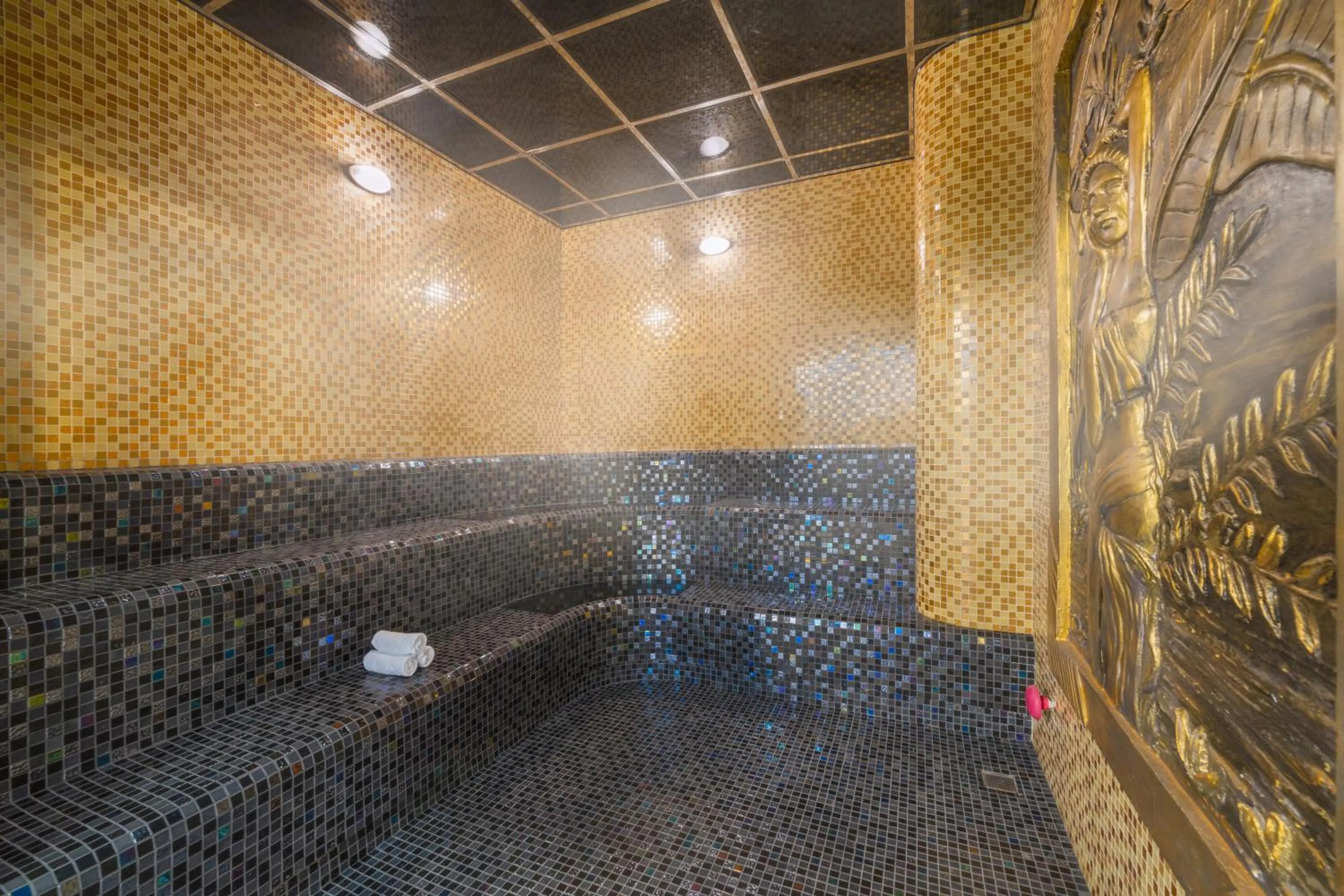 Spa and wellness centre/facilities in V-Hotel Da Nang Beach