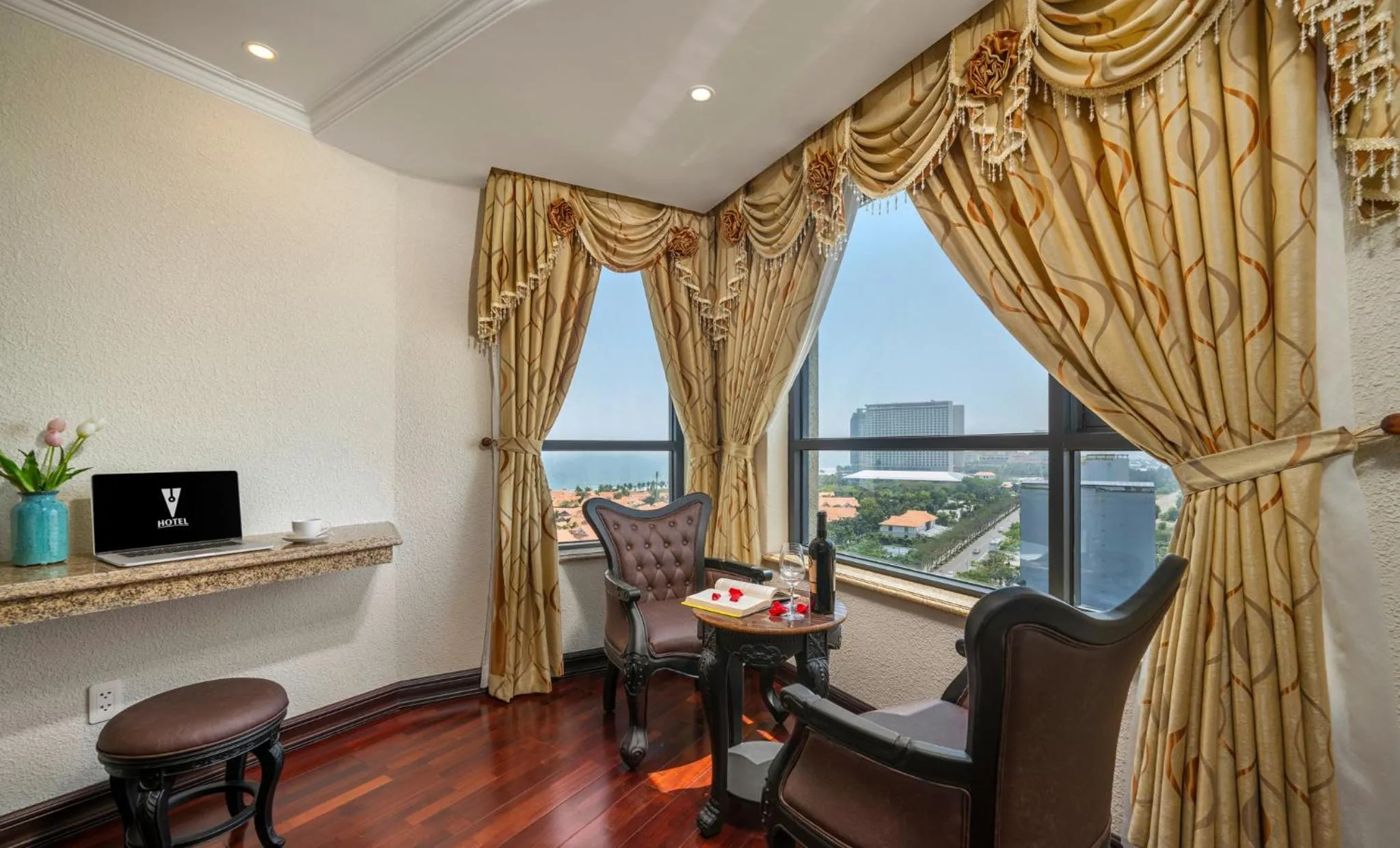 Living room in V-Hotel Da Nang Beach