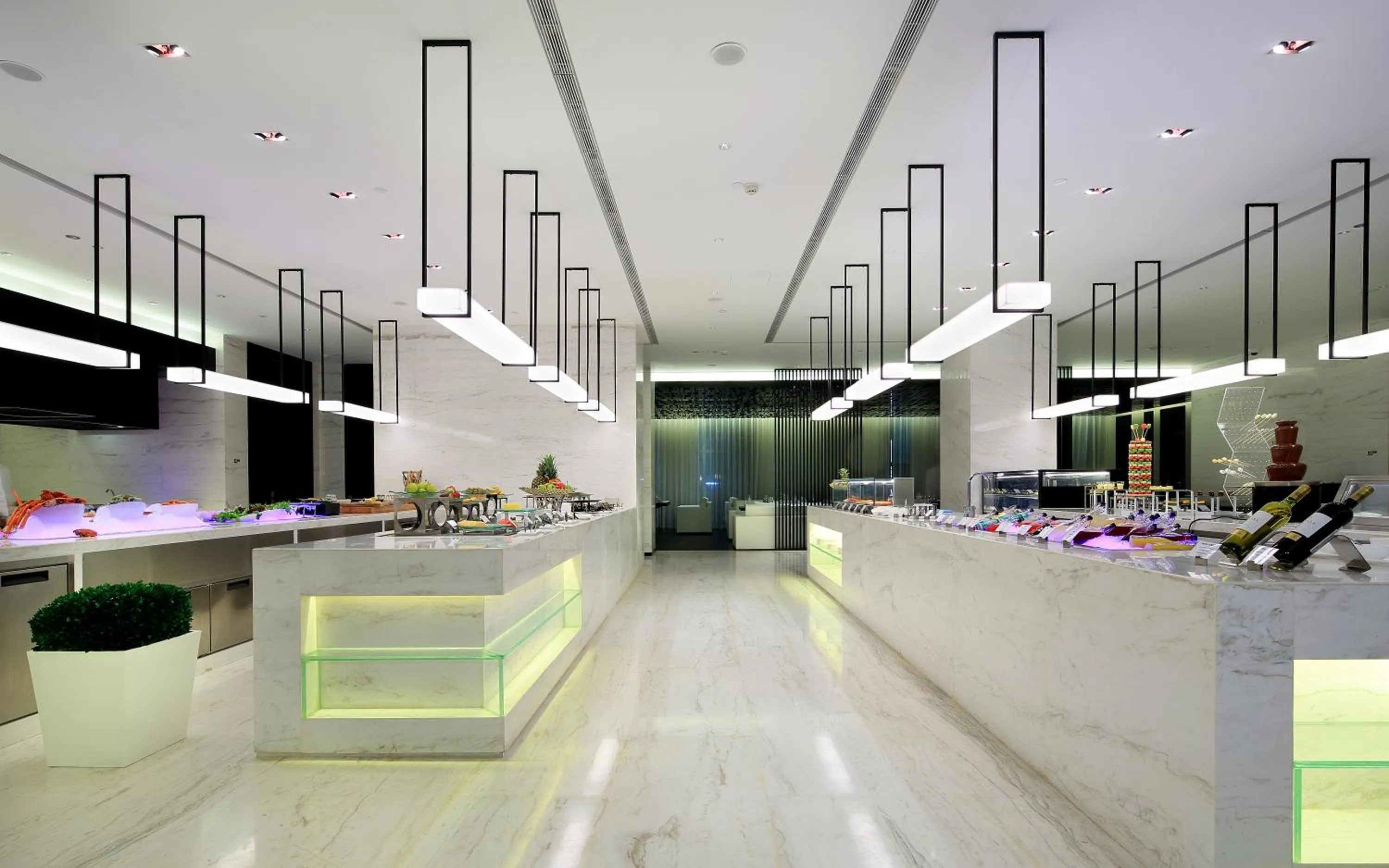 Restaurant/places to eat in Wuhan Ziyuan Hotel