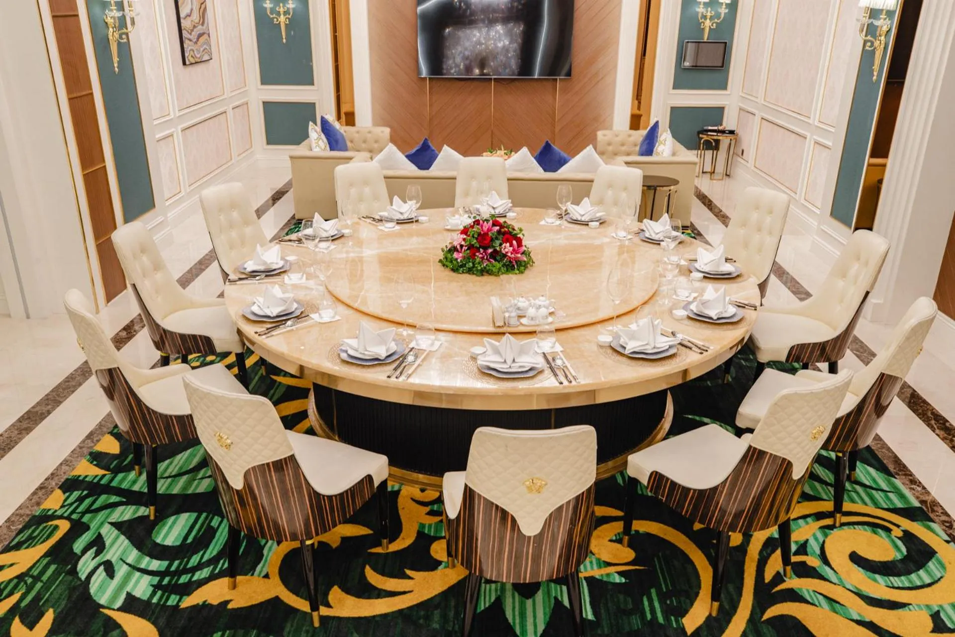 Restaurant/places to eat in THE PREMIER PALACE HOTEL AND SPA