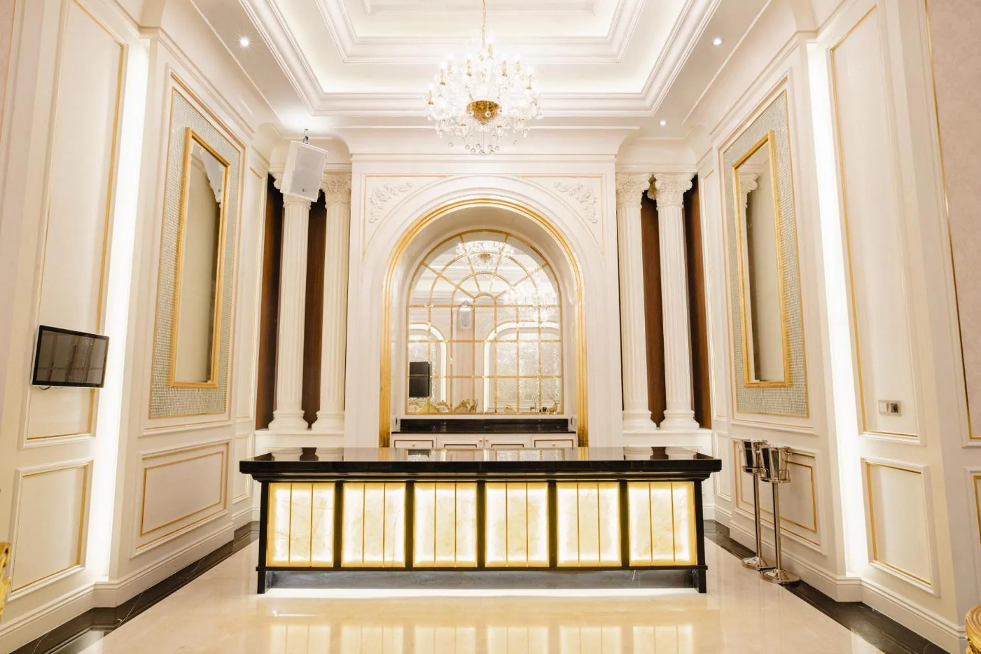 Restaurant/places to eat in THE PREMIER PALACE HOTEL AND SPA
