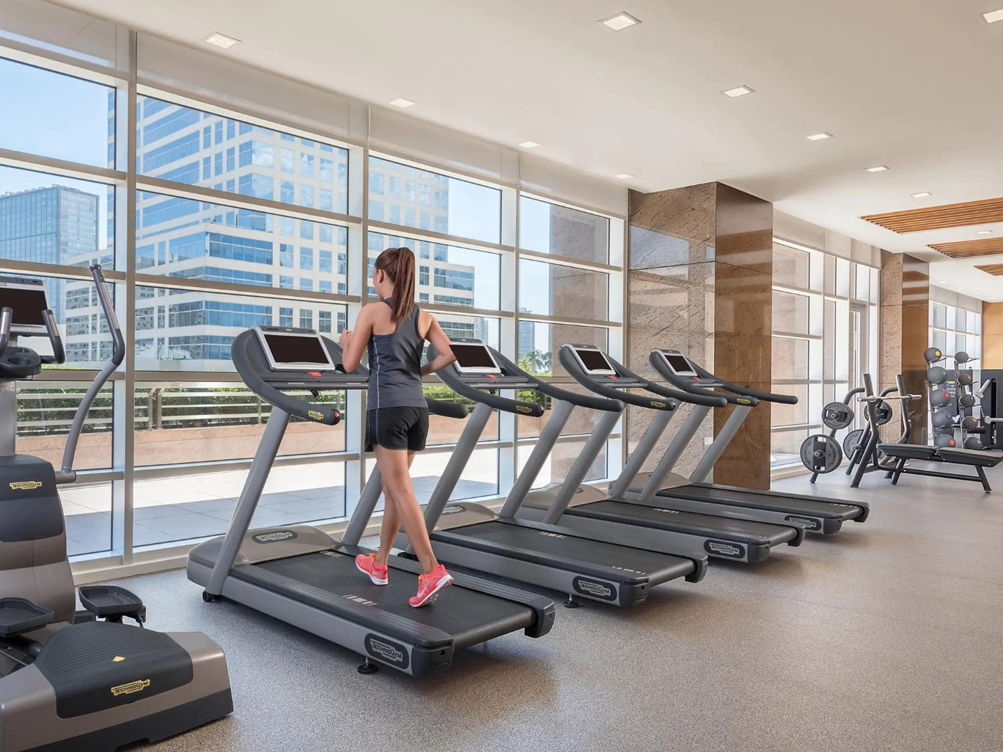 Fitness centre/facilities in Discovery Primea