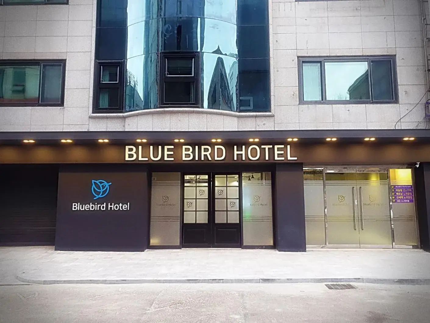 Bluebird Hotel Bluebird Hotel