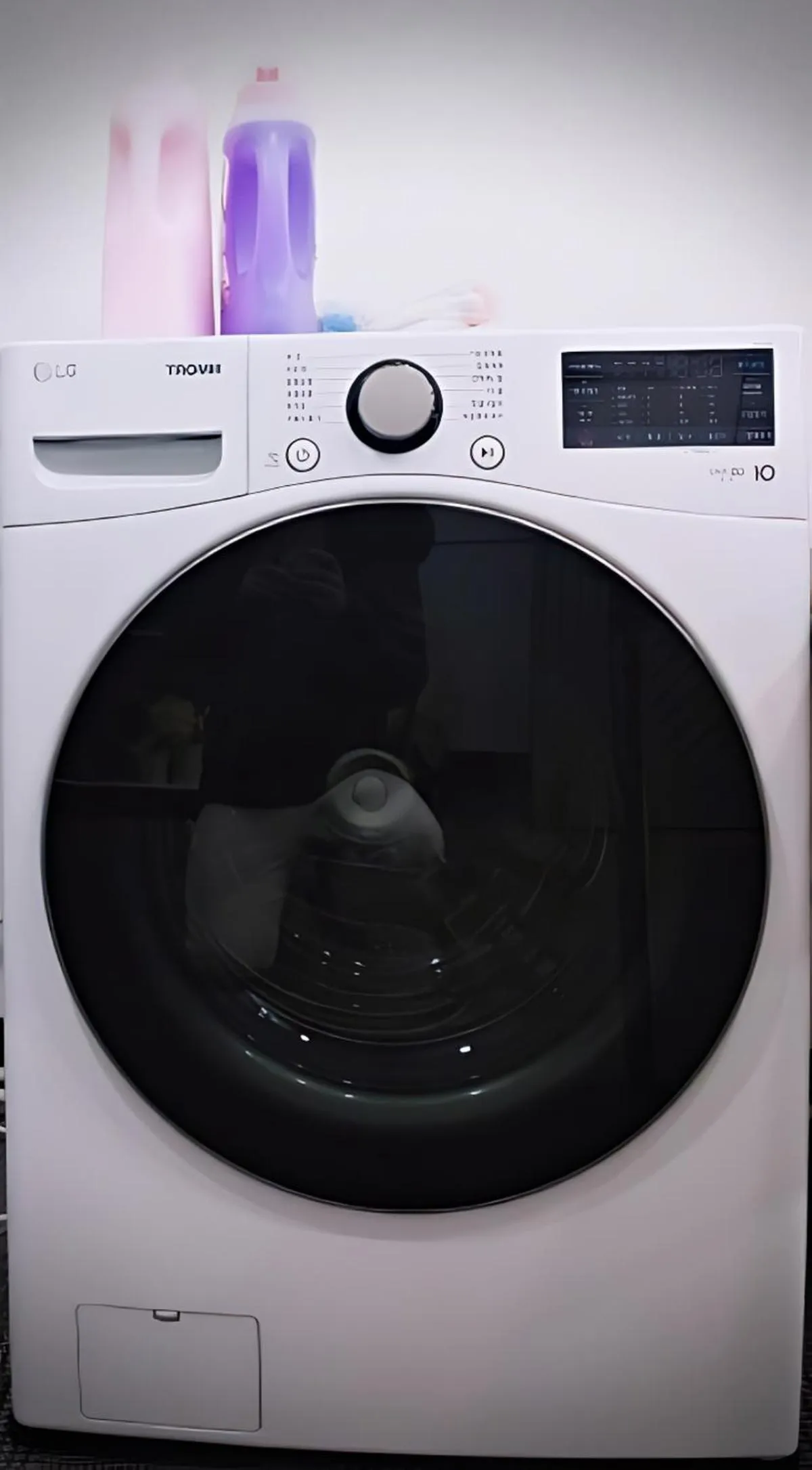 washing machine in Bluebird Hotel