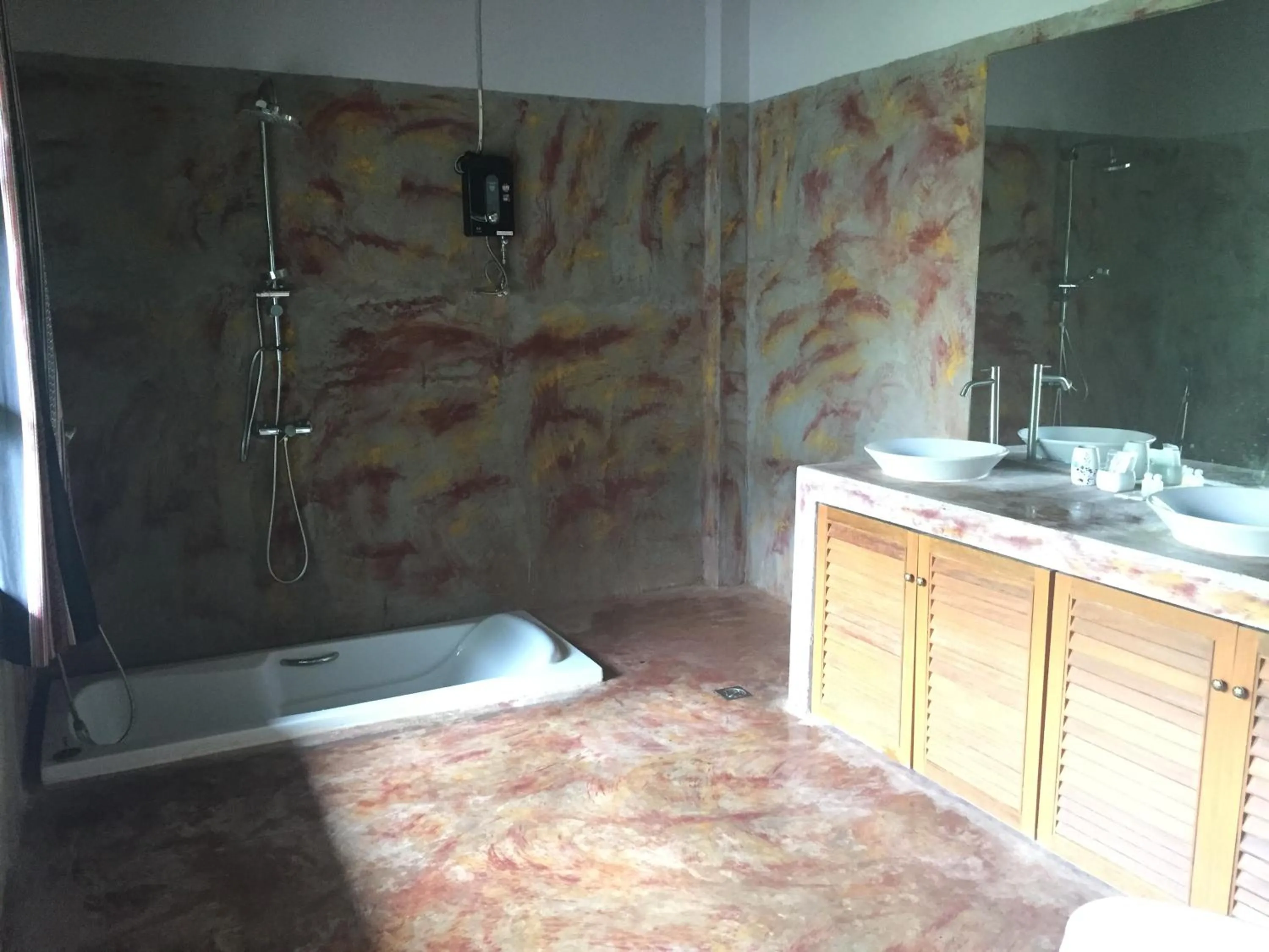 Bathroom in Chiangmai Royal Creek Hotel