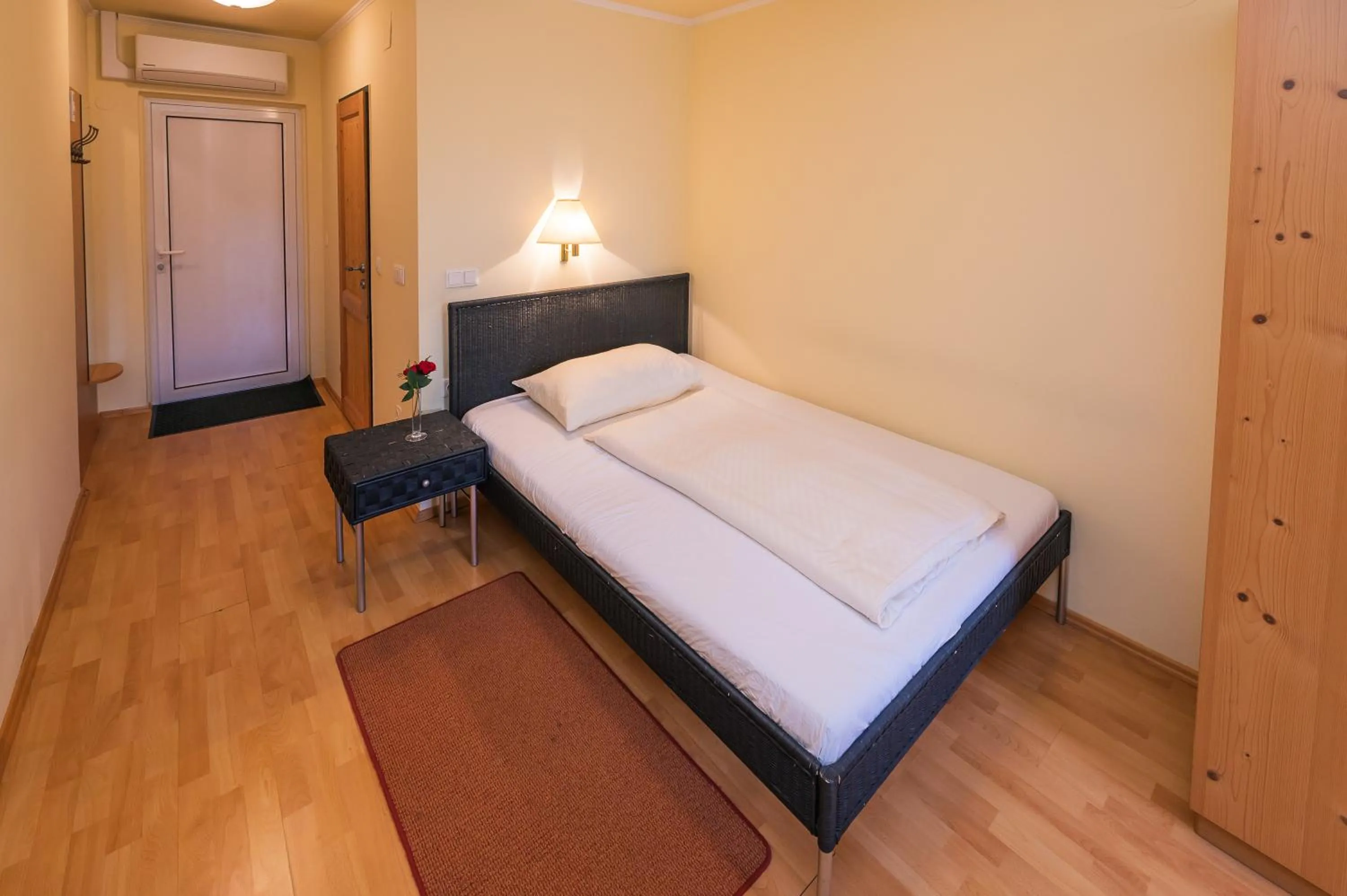 Bedroom, Bed in Ferien beim Treiber