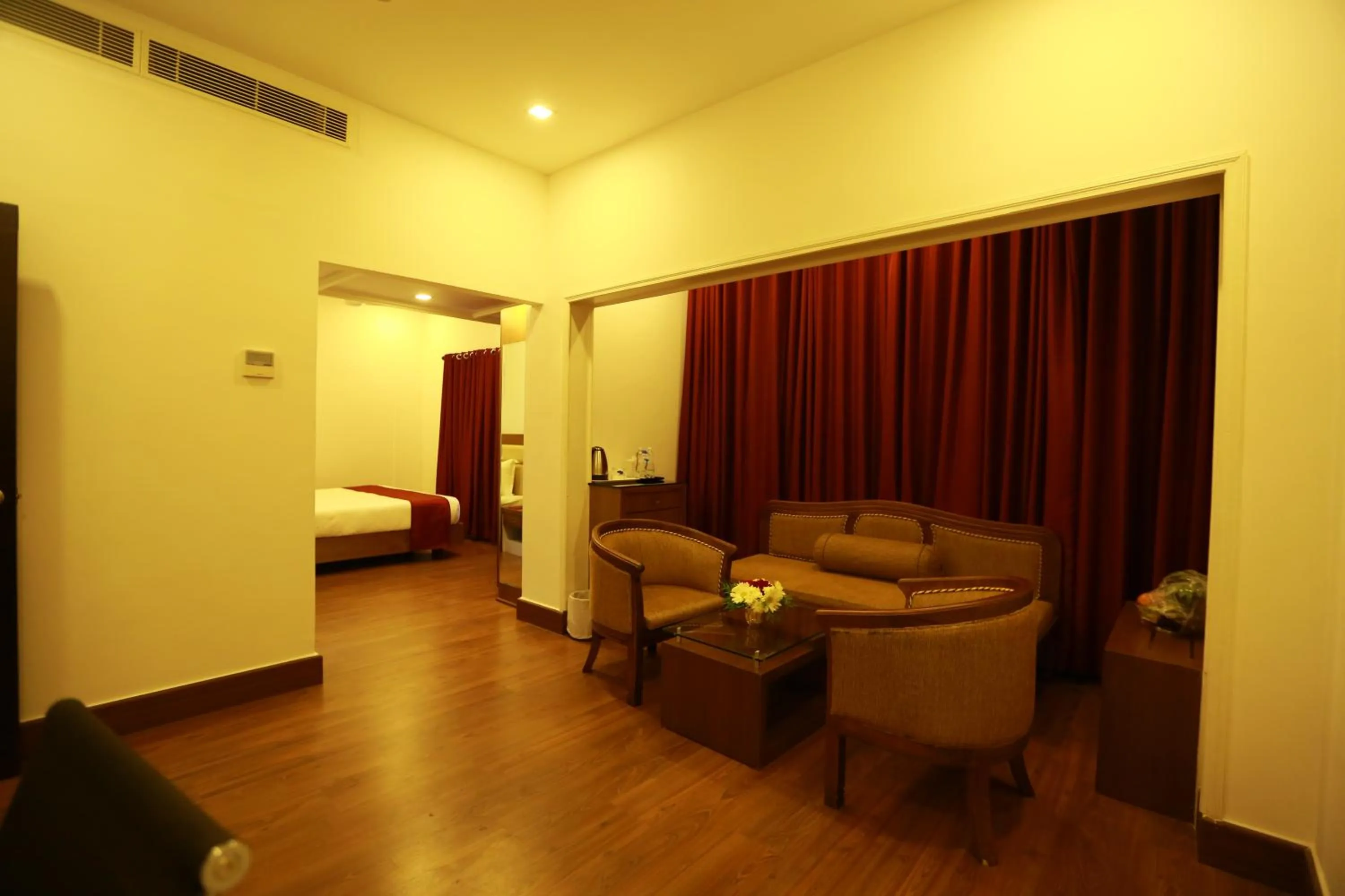 Photo of the whole room in Sopanam Heritage