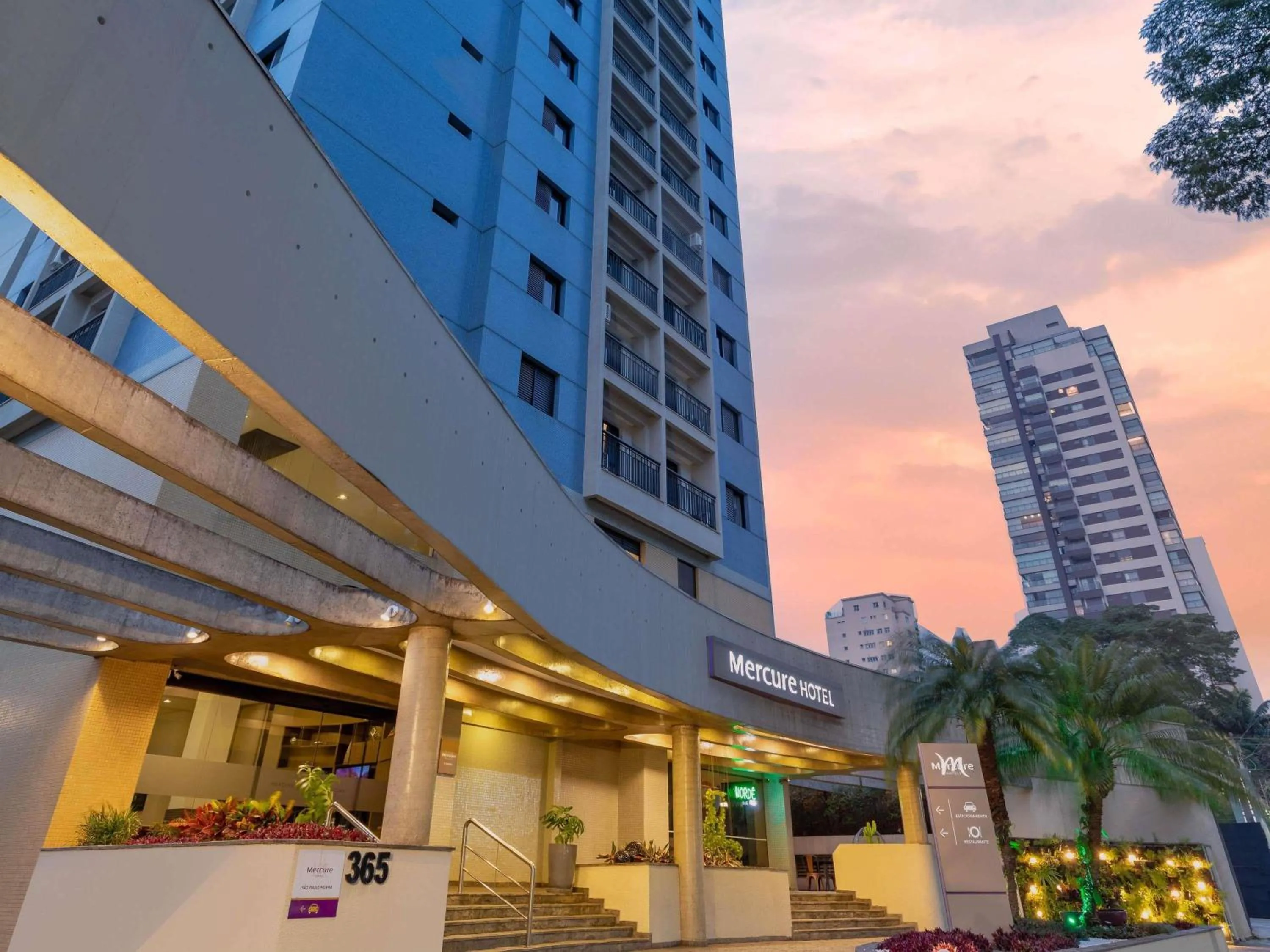 Property building in Mercure Sao Paulo Moema