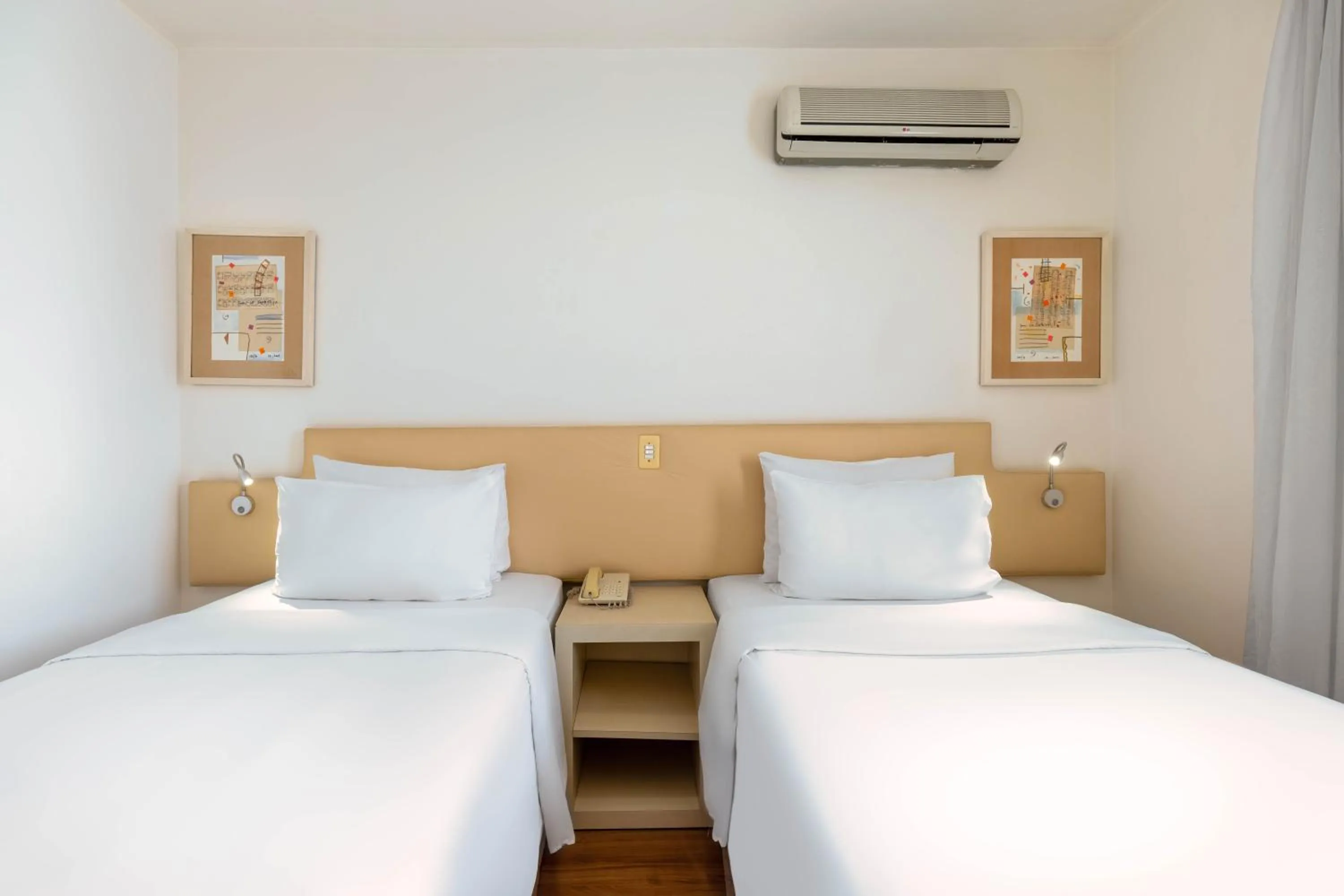 Bed in Mercure Sao Paulo Moema