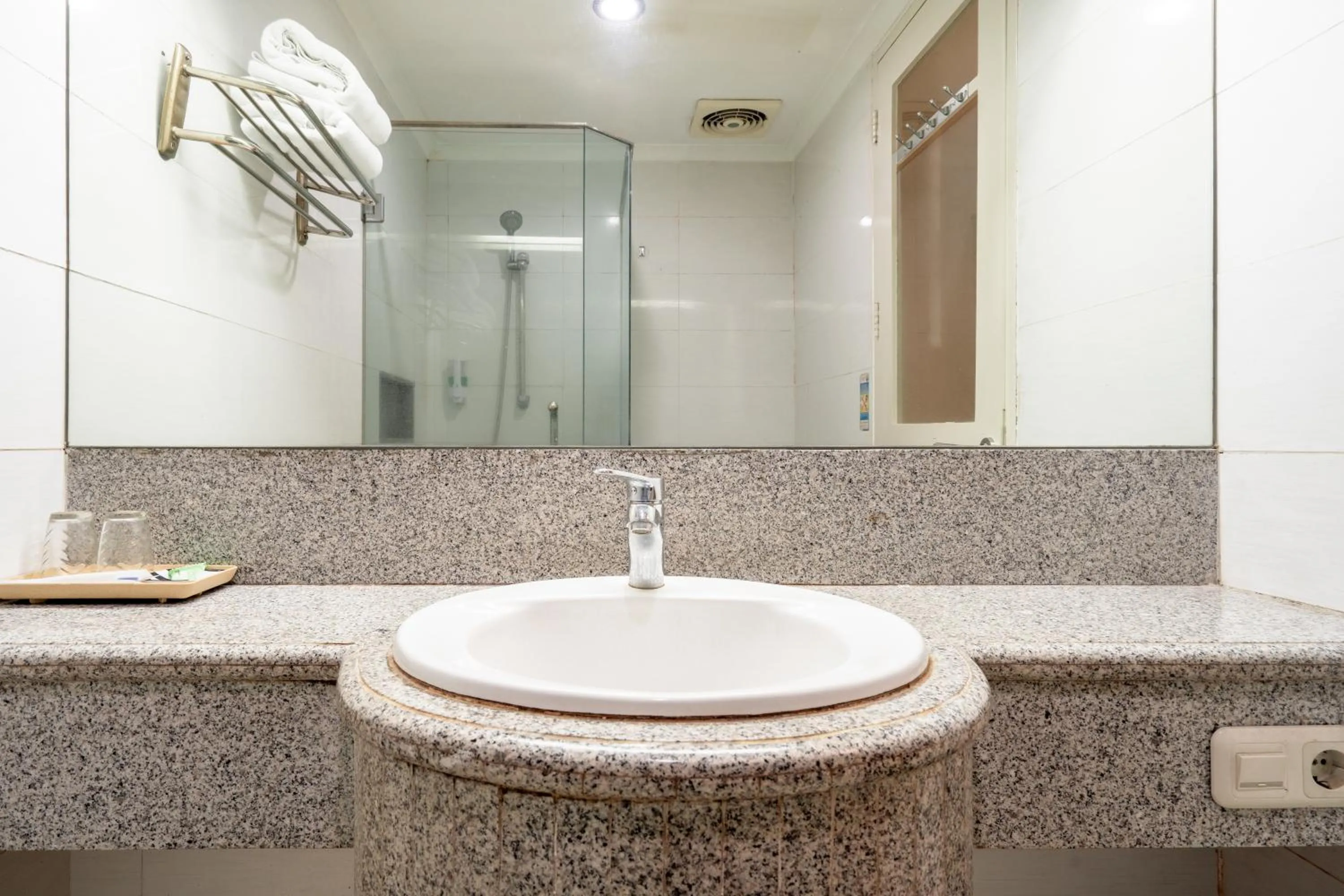 Bathroom in Rehat at Ottenville Boutique Hotel