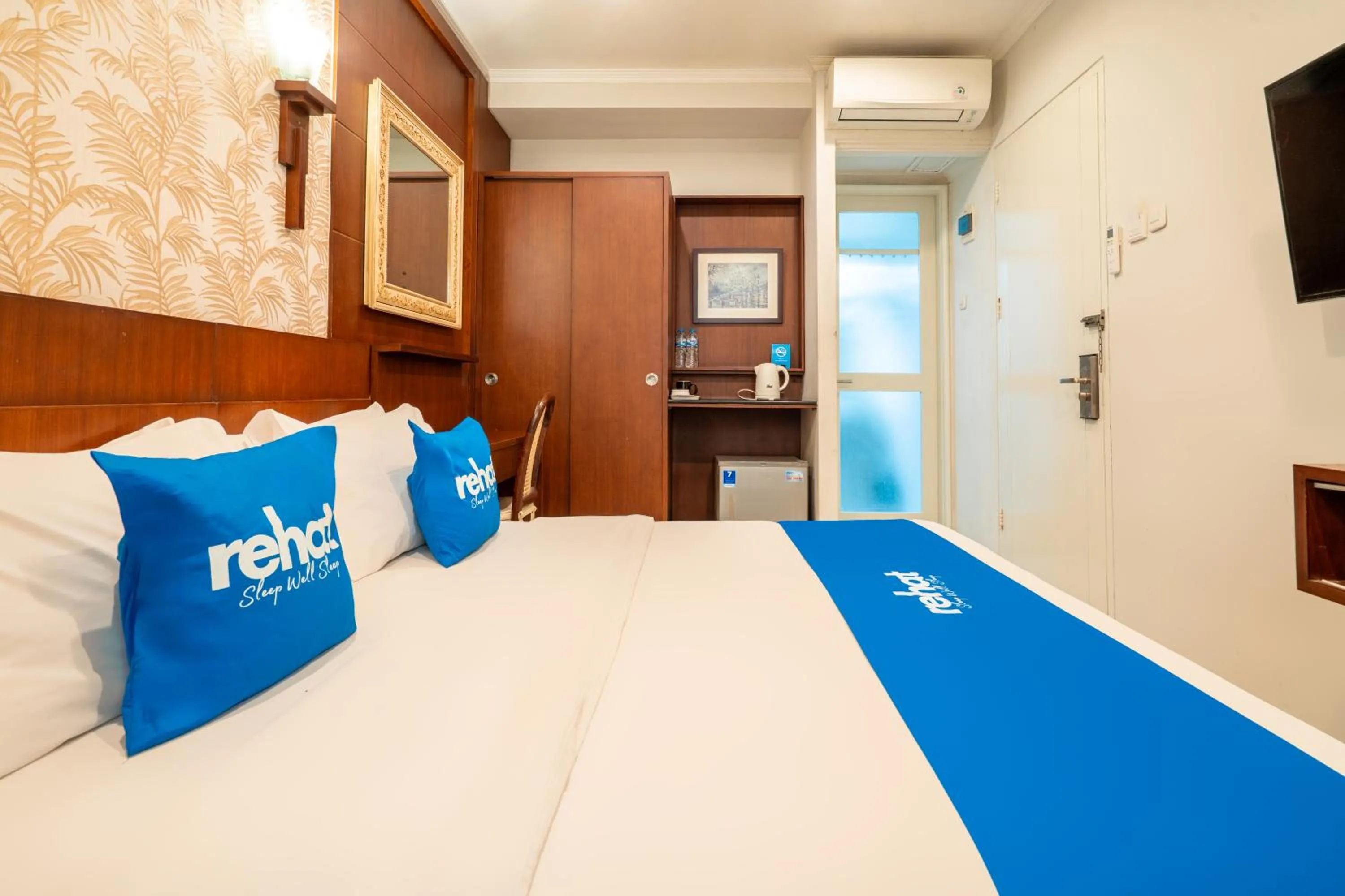 Bed in Rehat at Ottenville Boutique Hotel