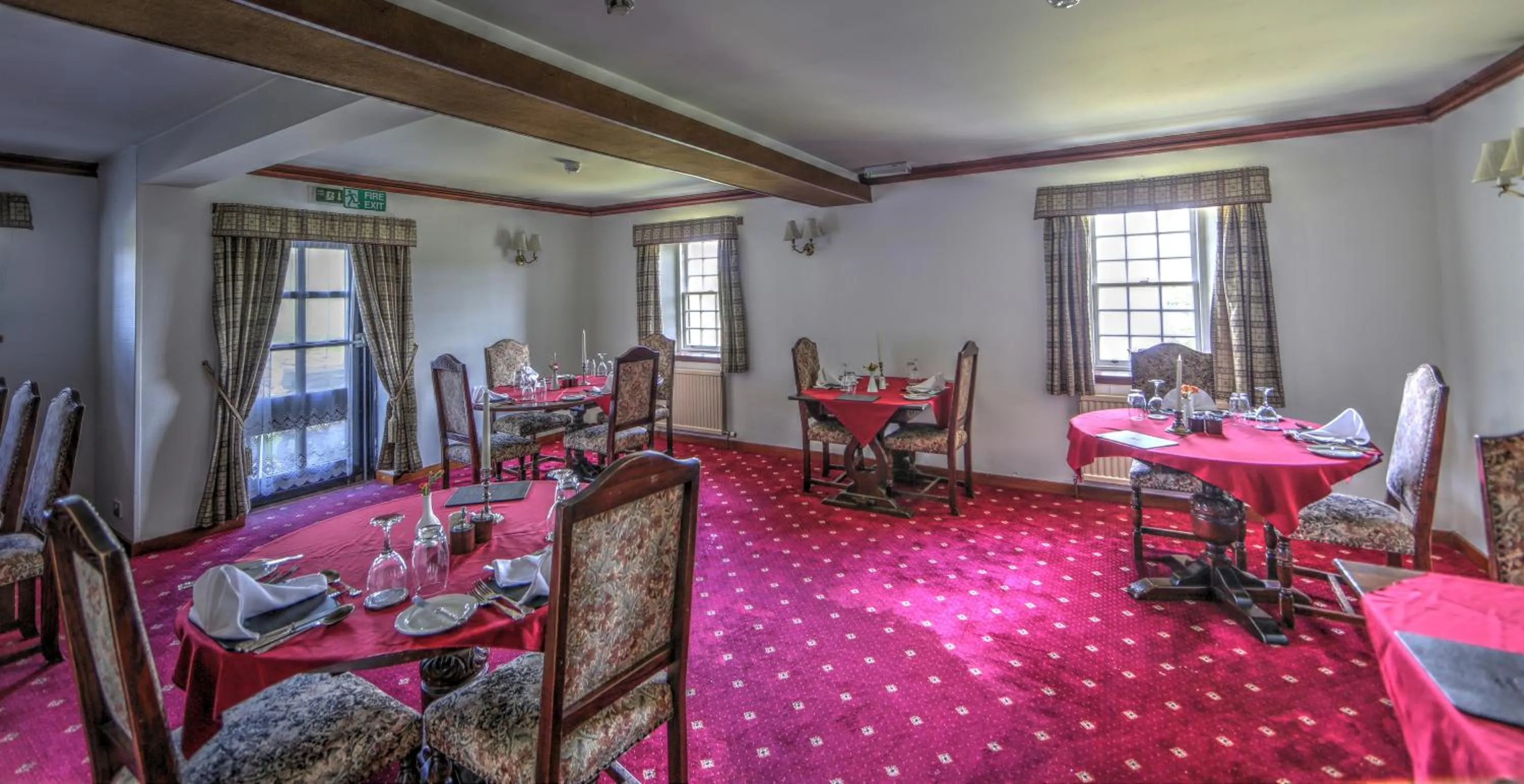 Restaurant/places to eat in Busta House Hotel