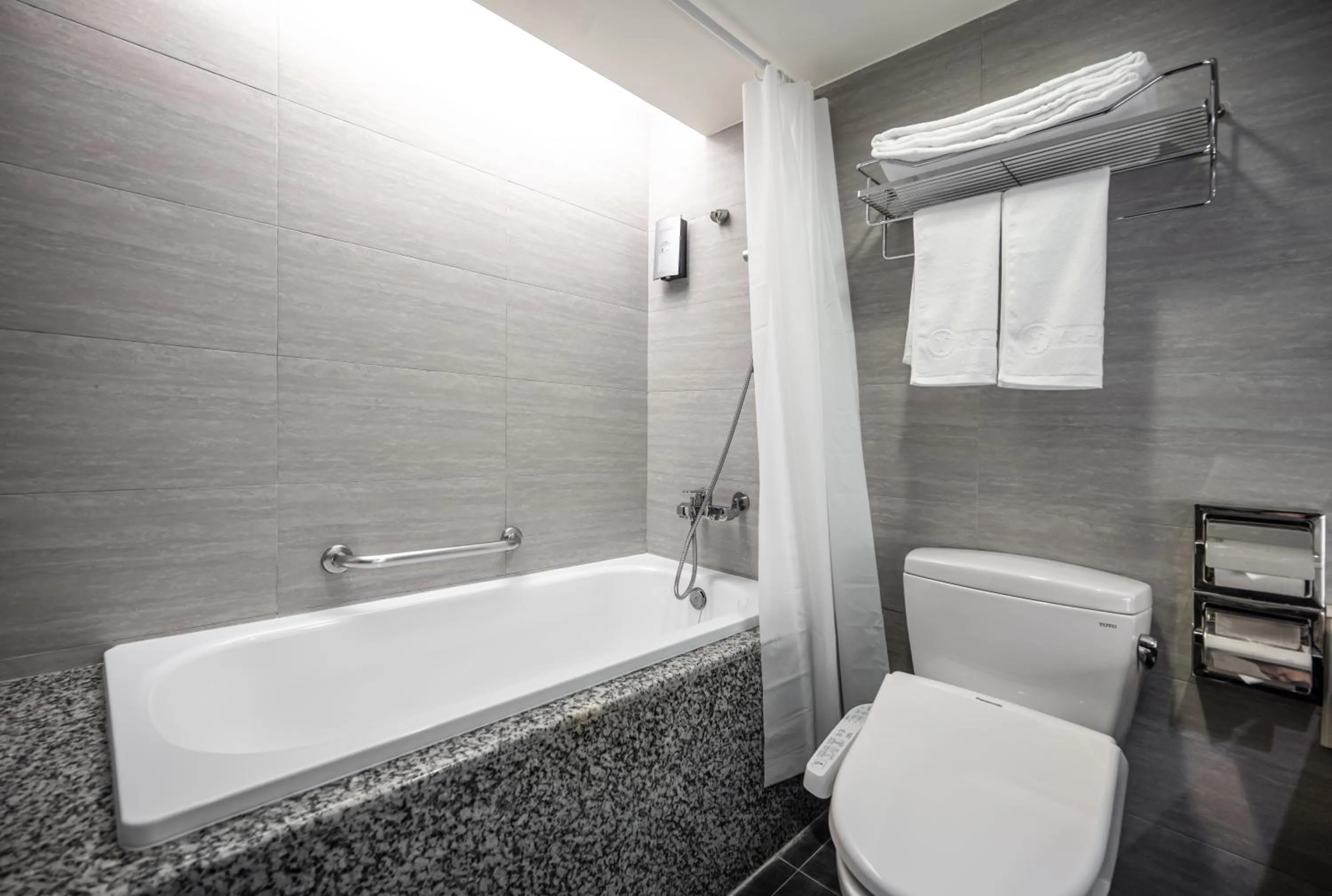 Bathroom in Hotel Bonza