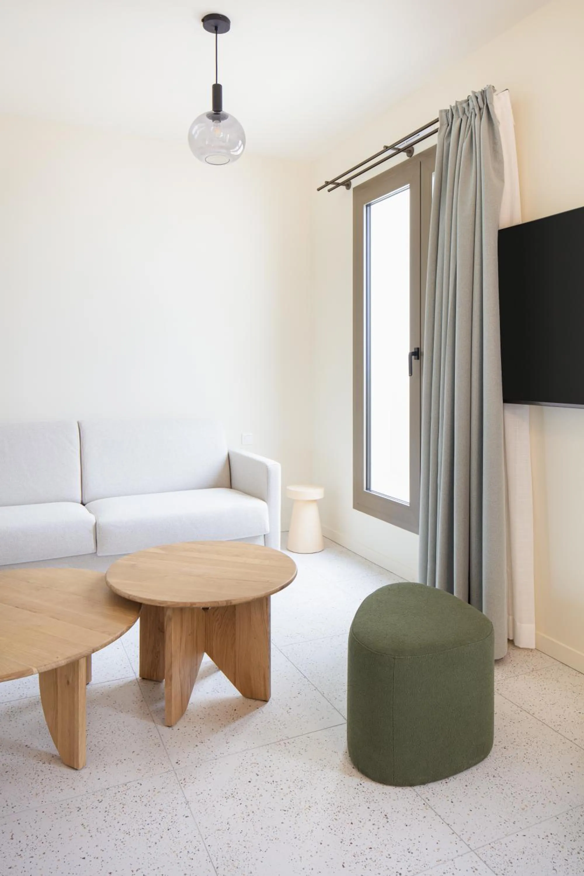 TV and multimedia in Hôtel La Suite