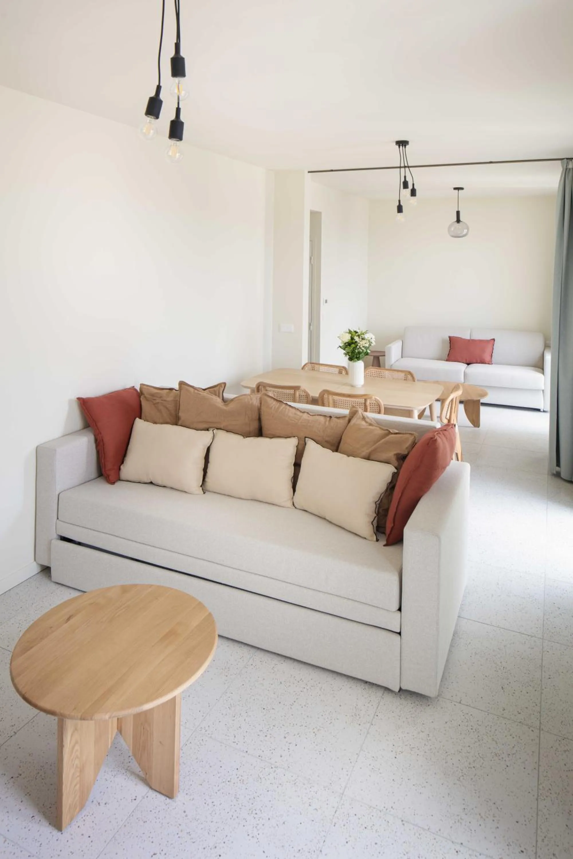 Living room, Bed in Hôtel La Suite