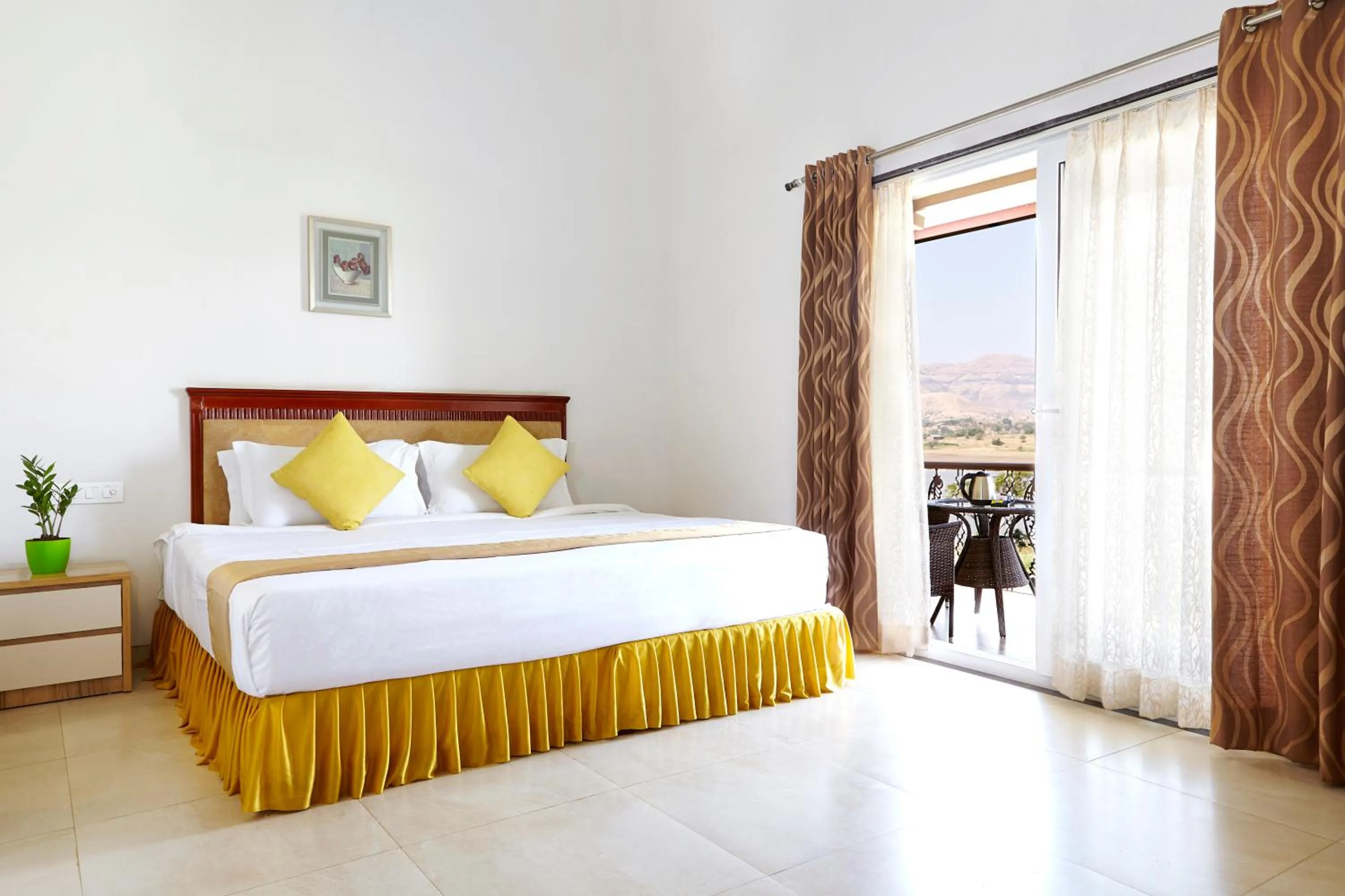 Photo of the whole room, Bed in Savana Lake Resort