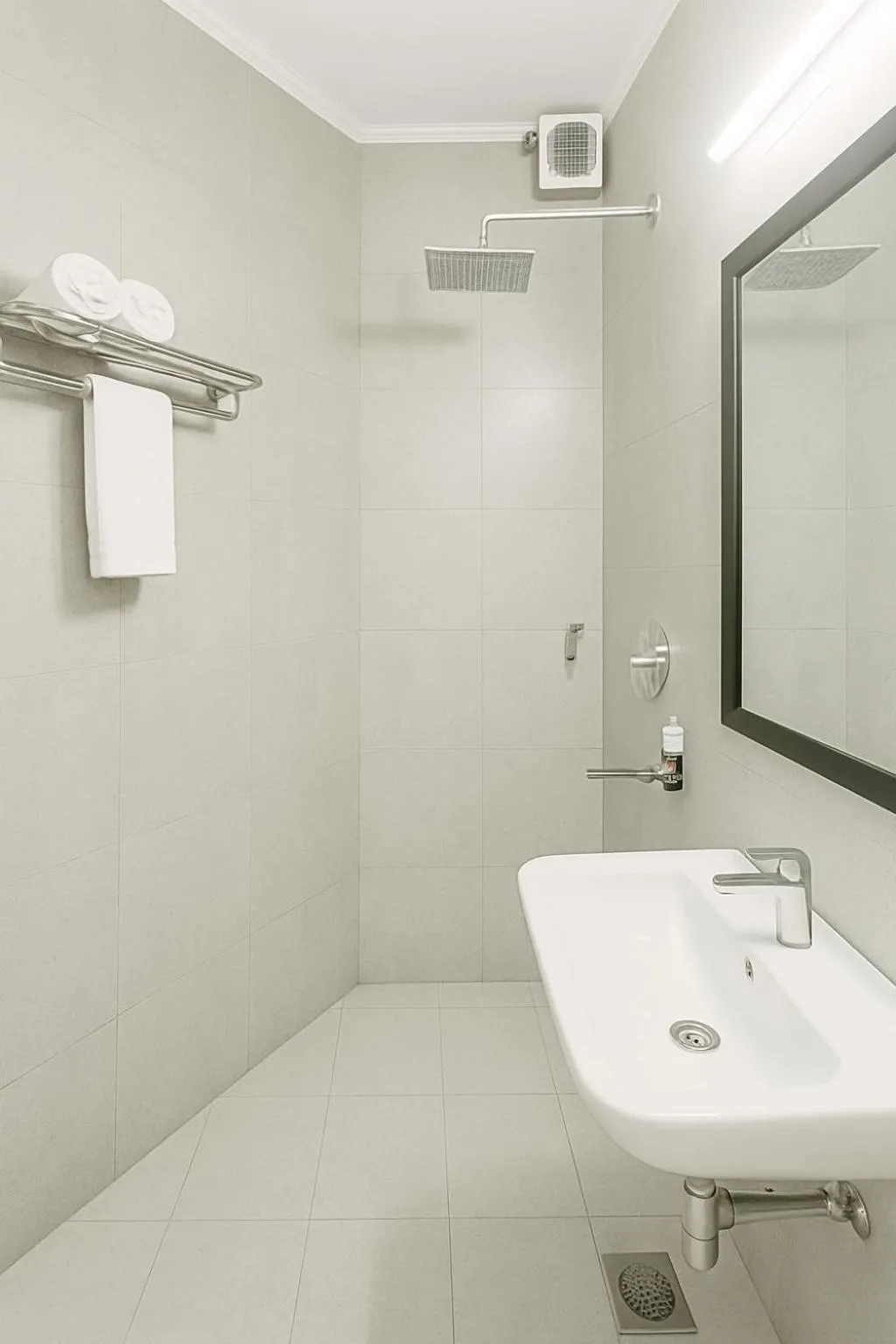 Deluxe Double Room in TIPSYY INN 003