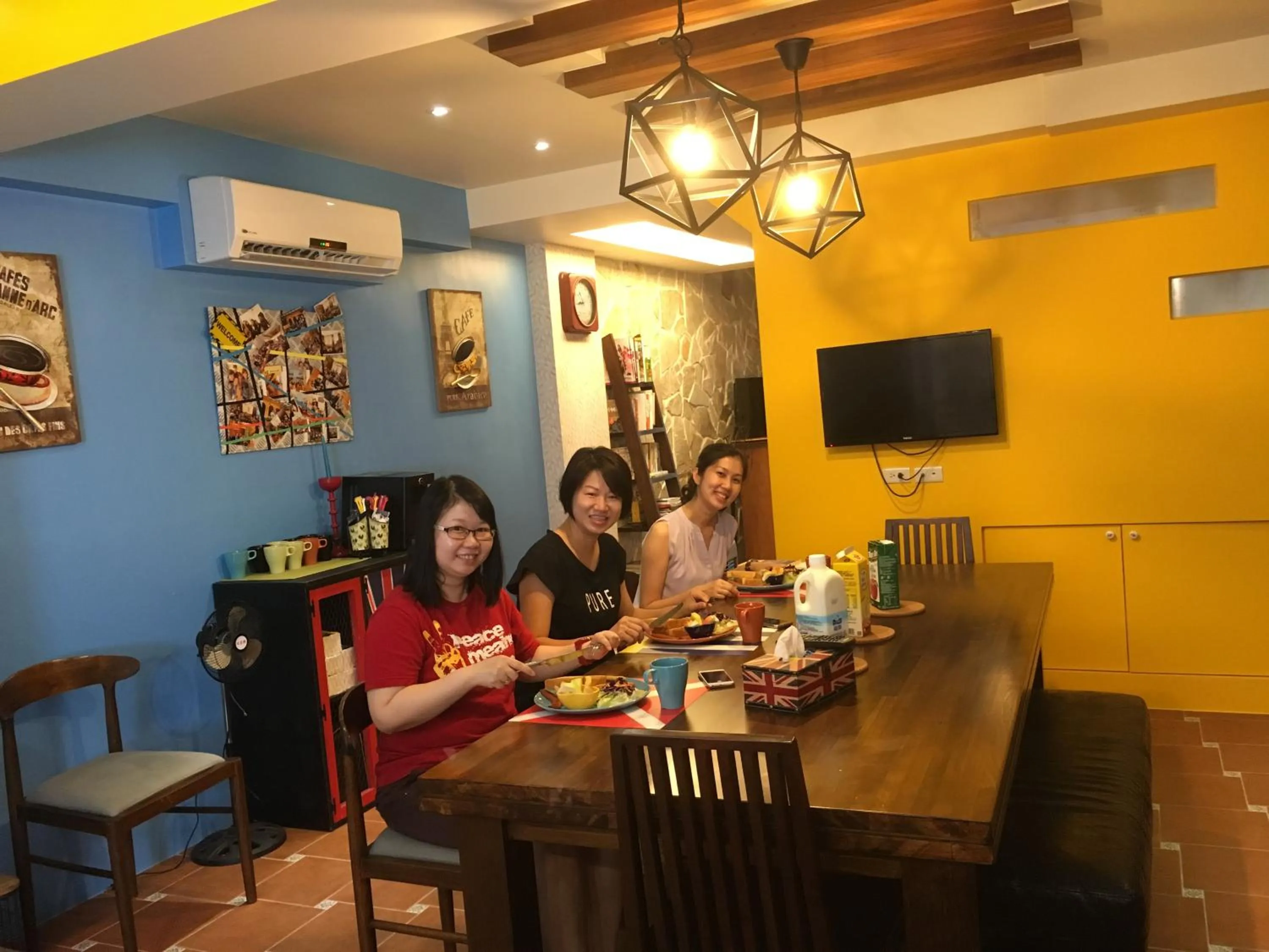 Restaurant/places to eat in Mystery13