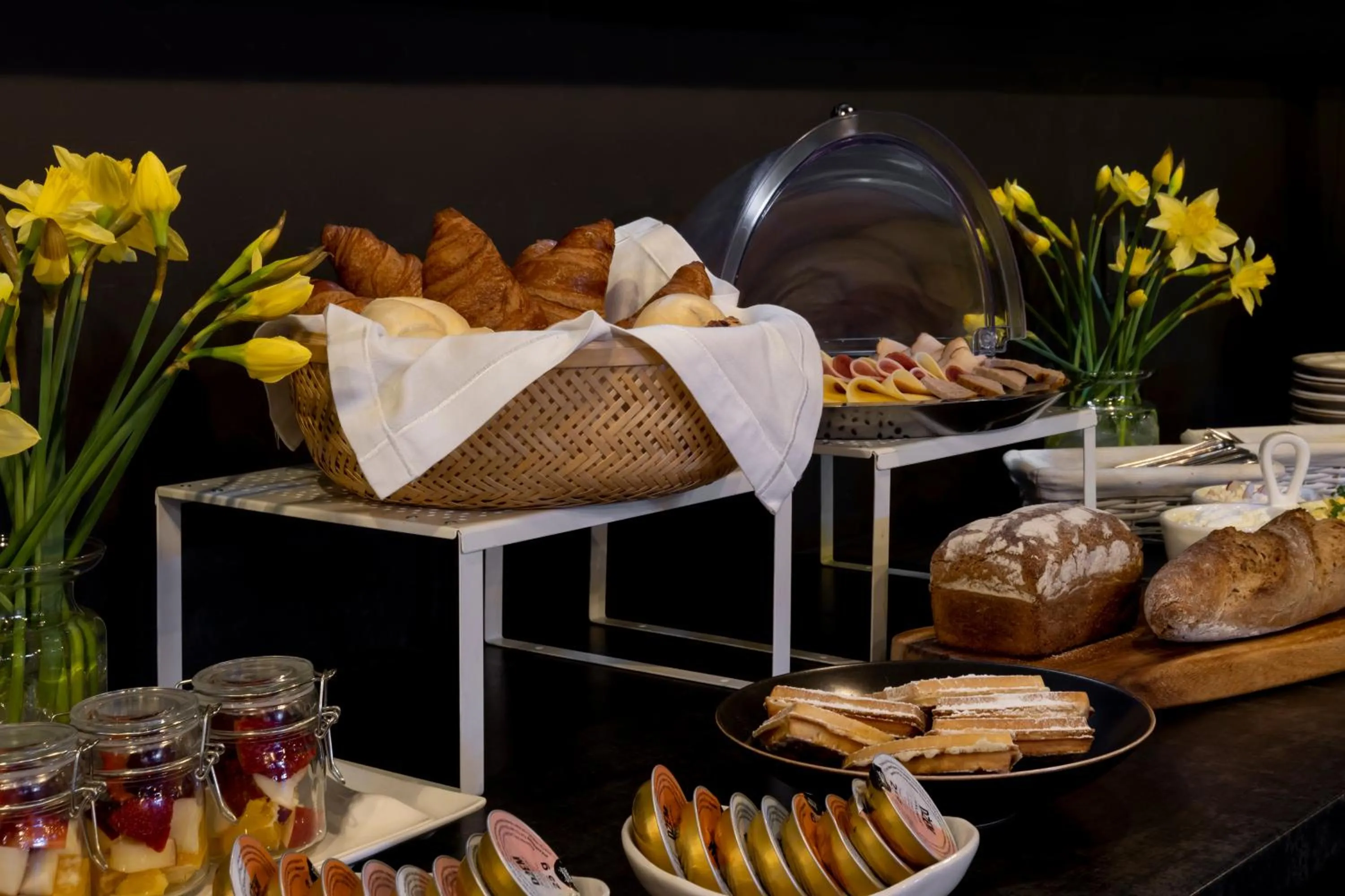 Restaurant/places to eat in Baltic Hotel