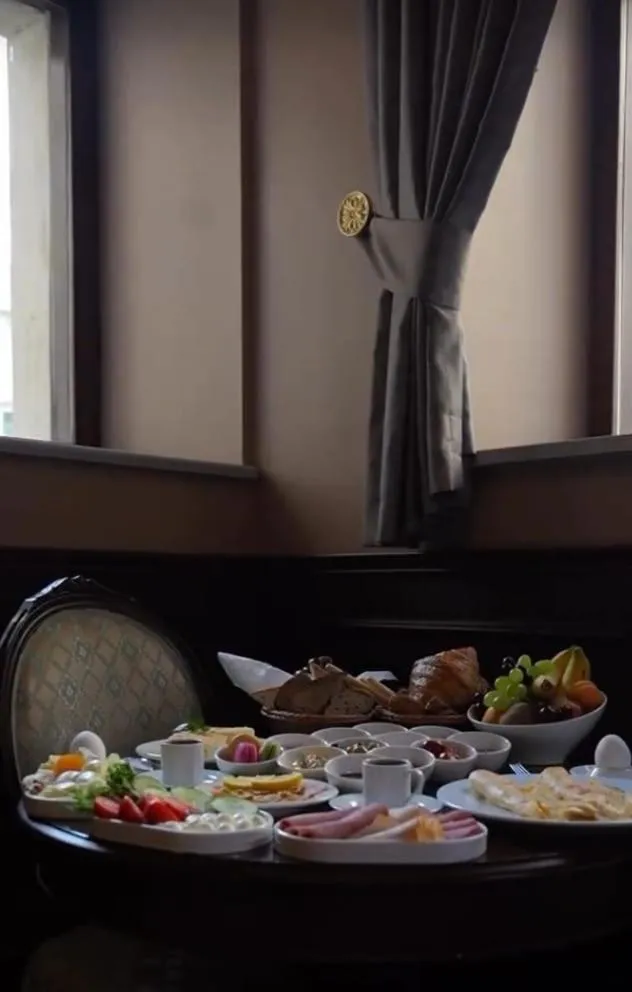 Breakfast in Ring Stone Hotels Old City - Special Class