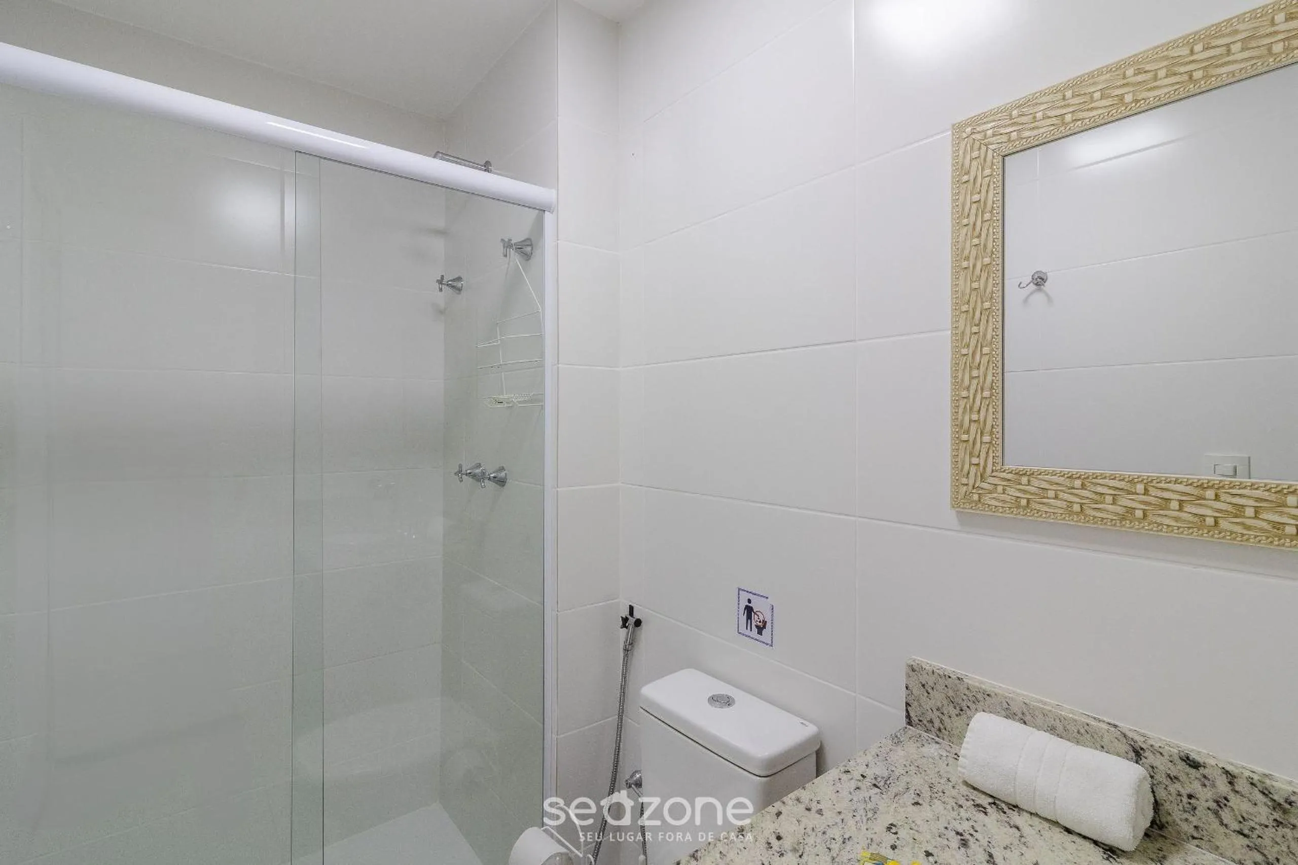 Bathroom in Encantador apto em Cabo Frio SDA311