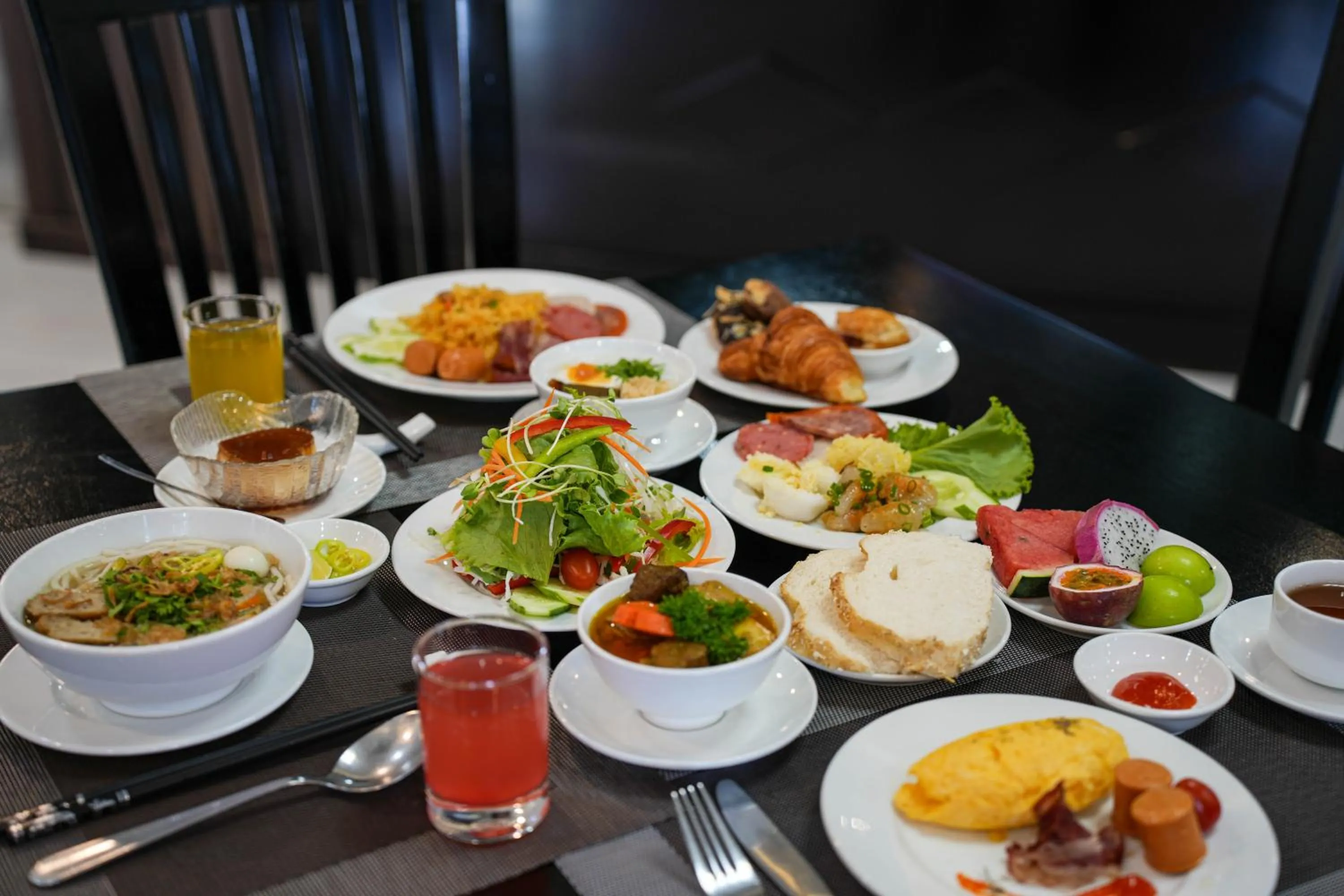 Breakfast in Hoang Long Hotel Phan Thiết