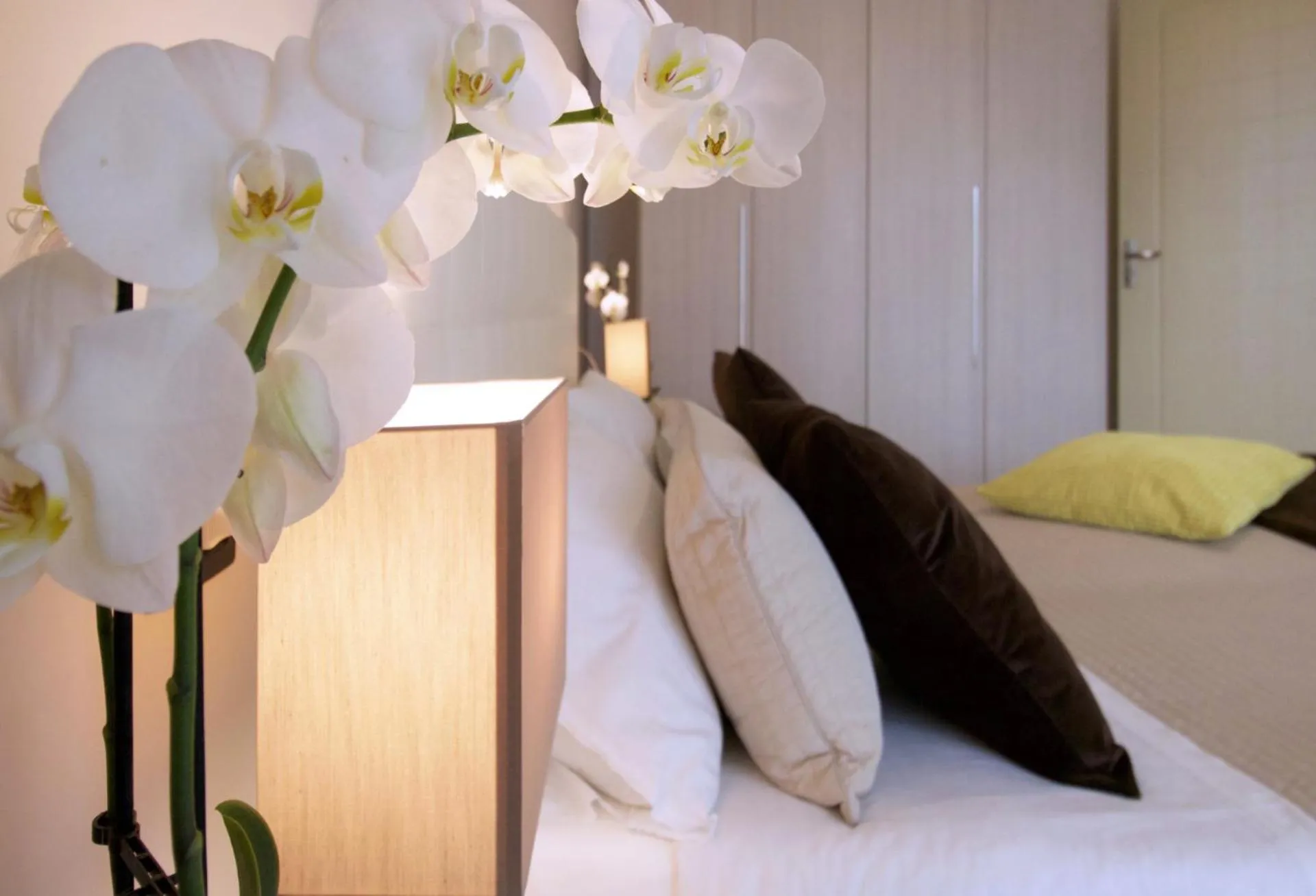 Decorative detail, Bed in HQ Aparthotel Milano Inn - Smart Suites