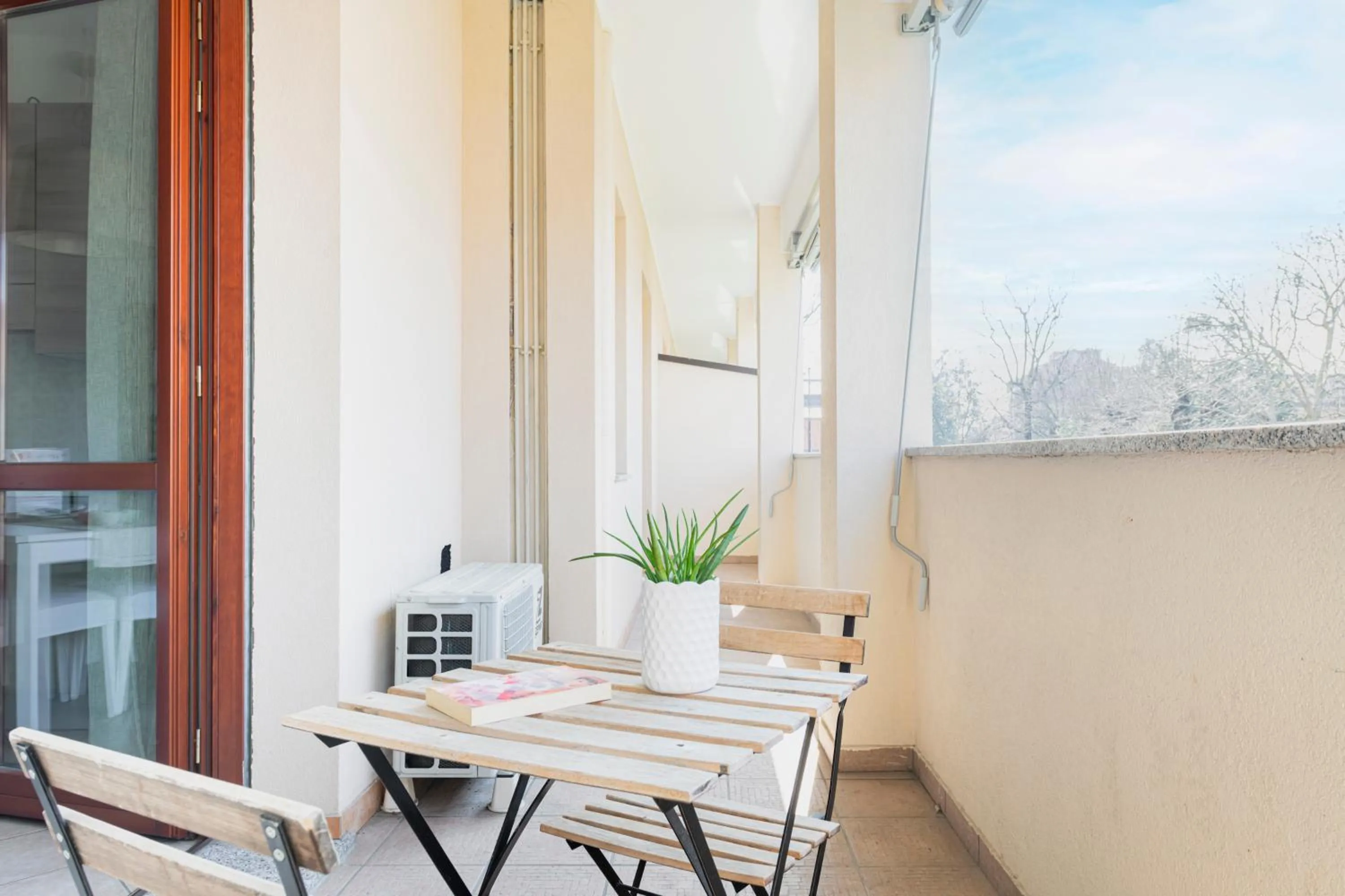 Balcony/Terrace in HQ Aparthotel Milano Inn - Smart Suites
