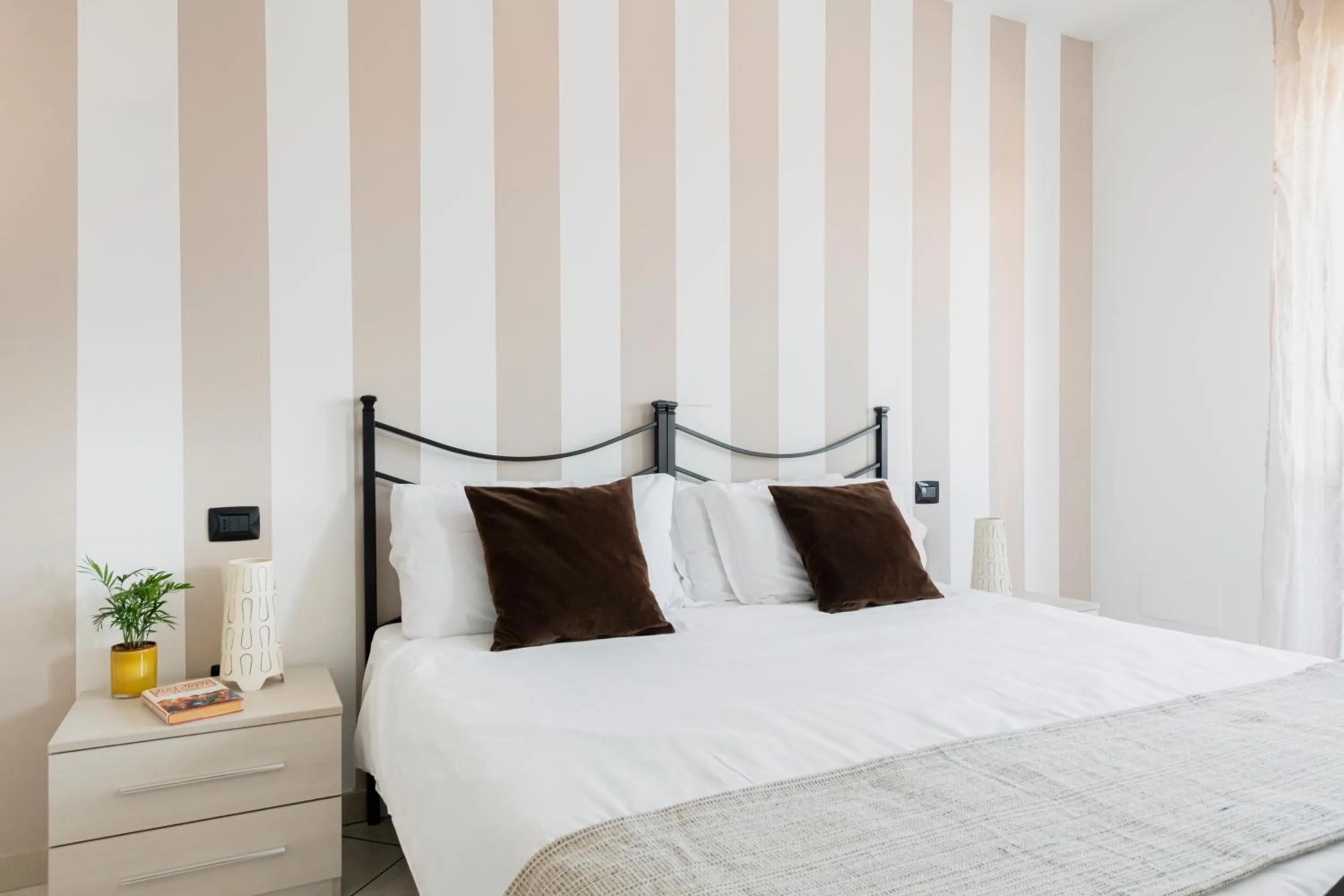 Bedroom, Bed in HQ Aparthotel Milano Inn - Smart Suites